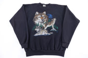 90's Wolves Nature Graphic Sweatshirt