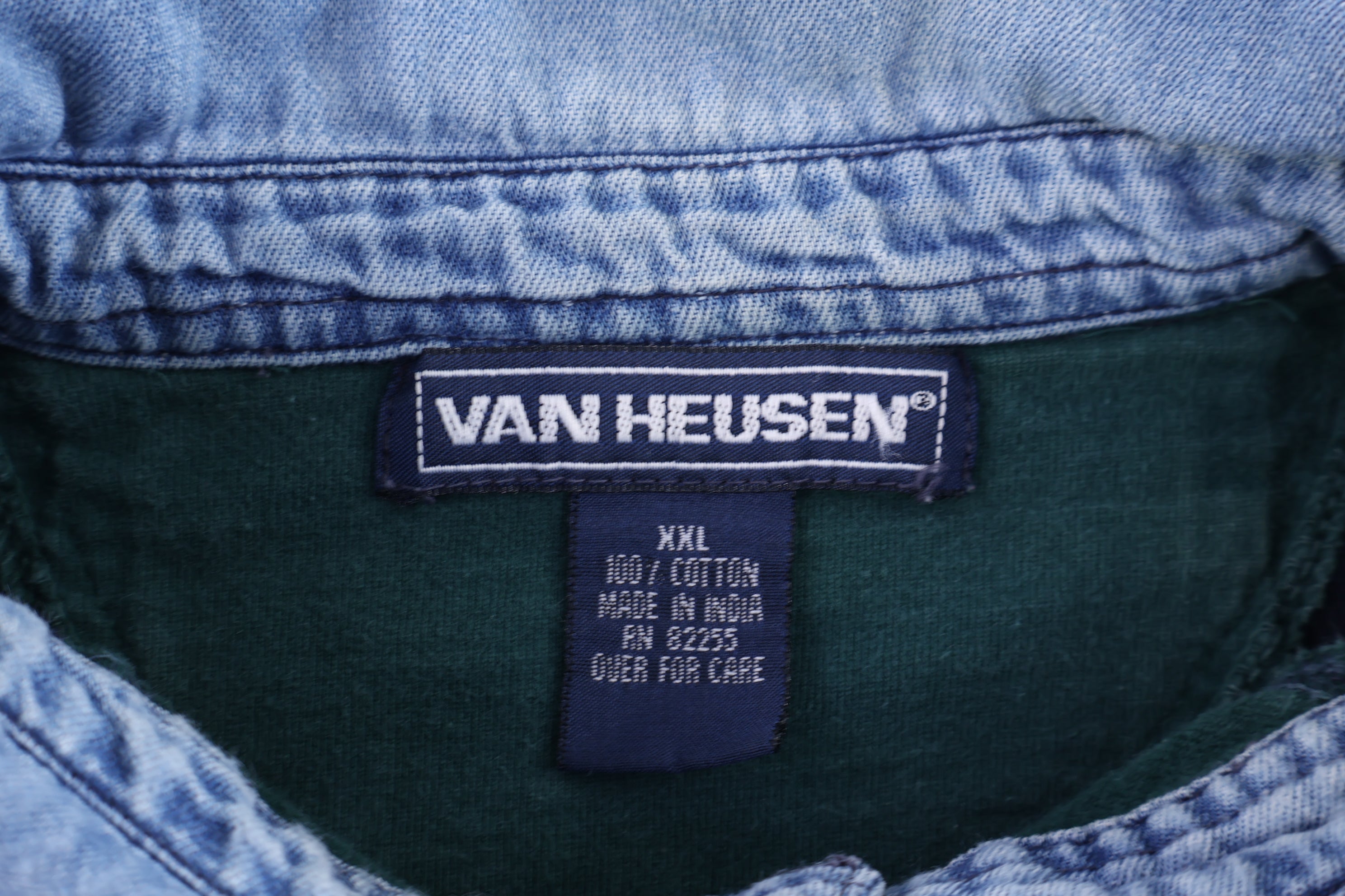 90's Van Heusen Multicolor LS Button Up