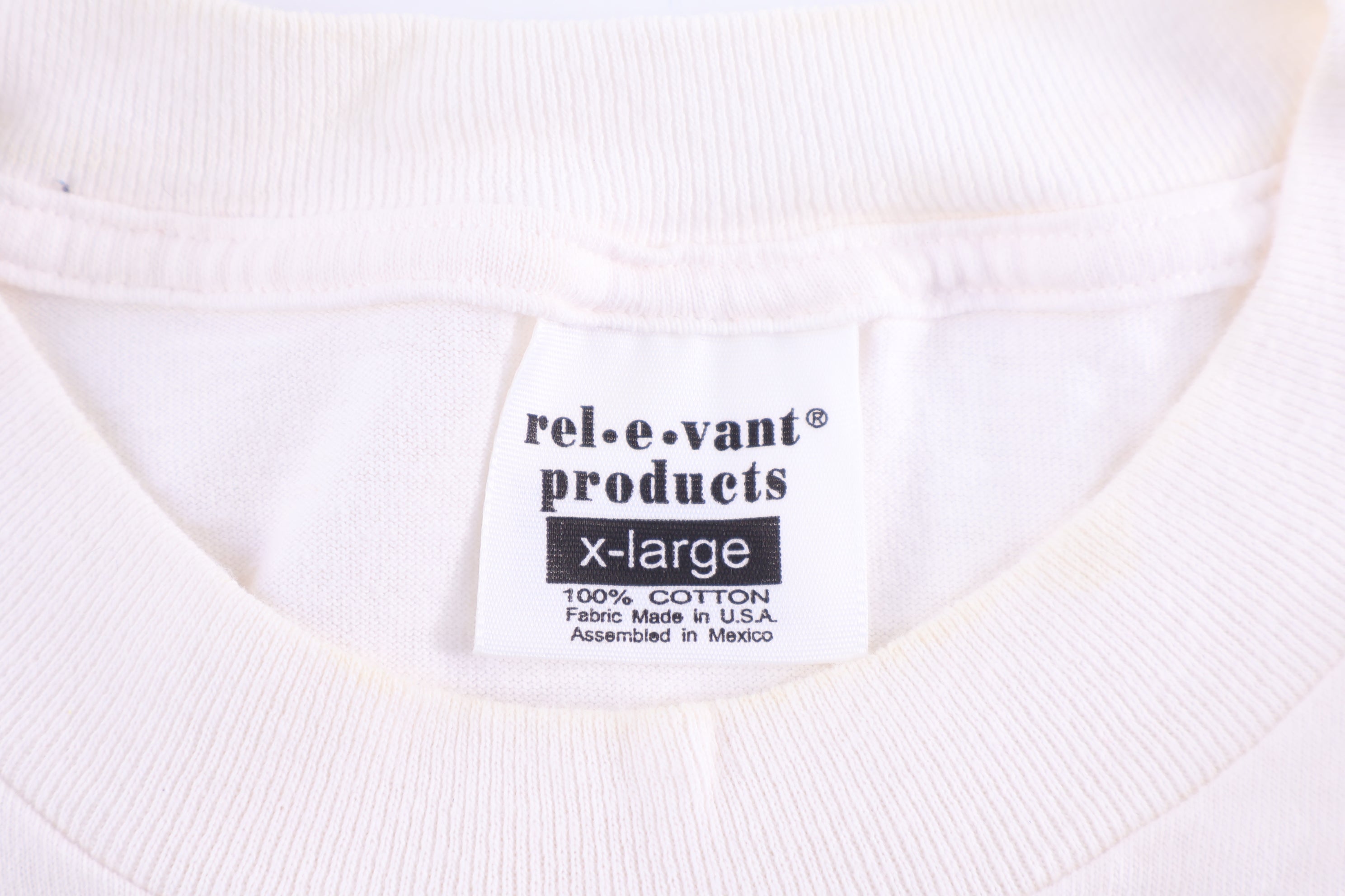 90's Rel-E-Vant Penguins All Over Graphic T-shirt