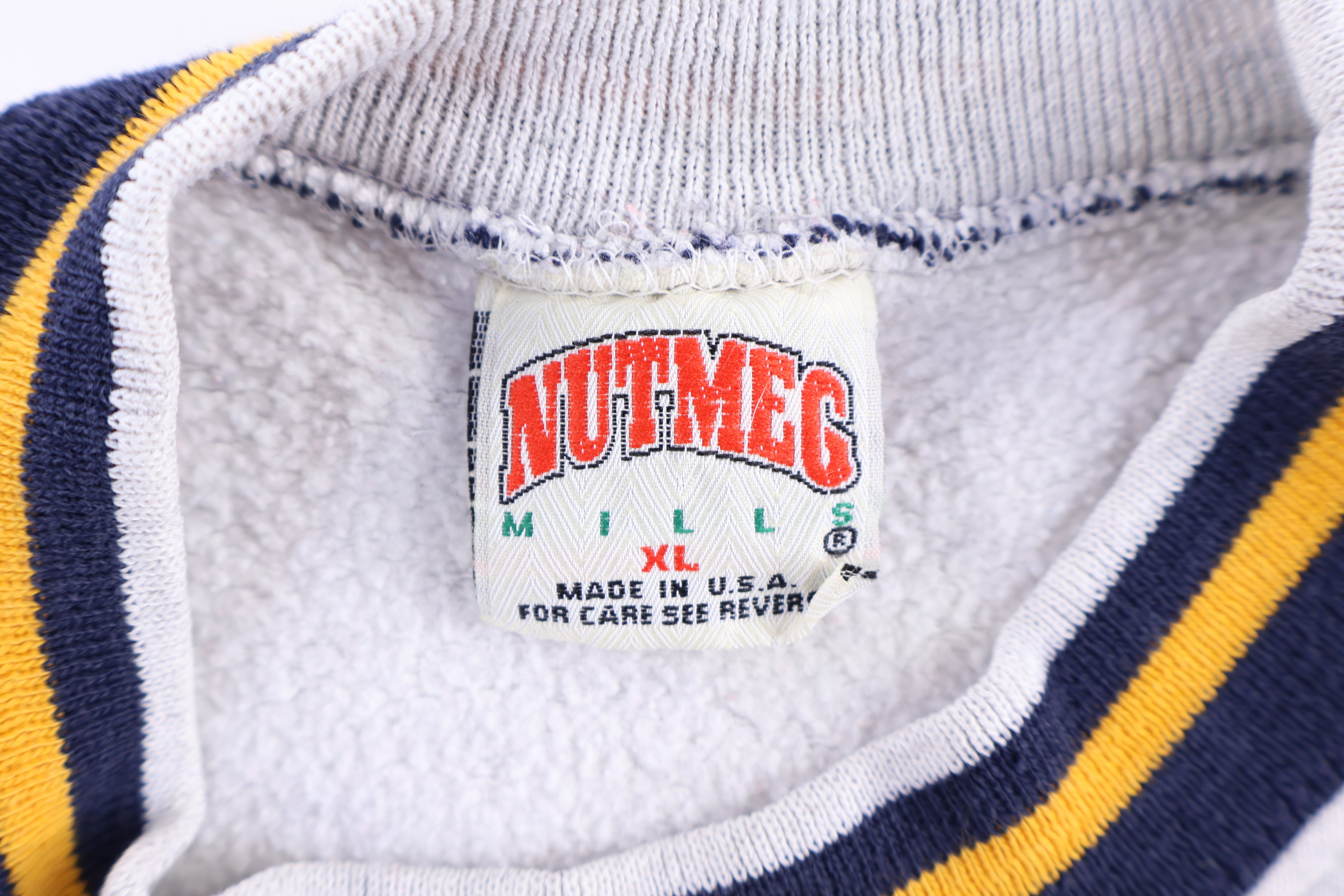 Vintage West Virginia Mountaineers Sweatshirt