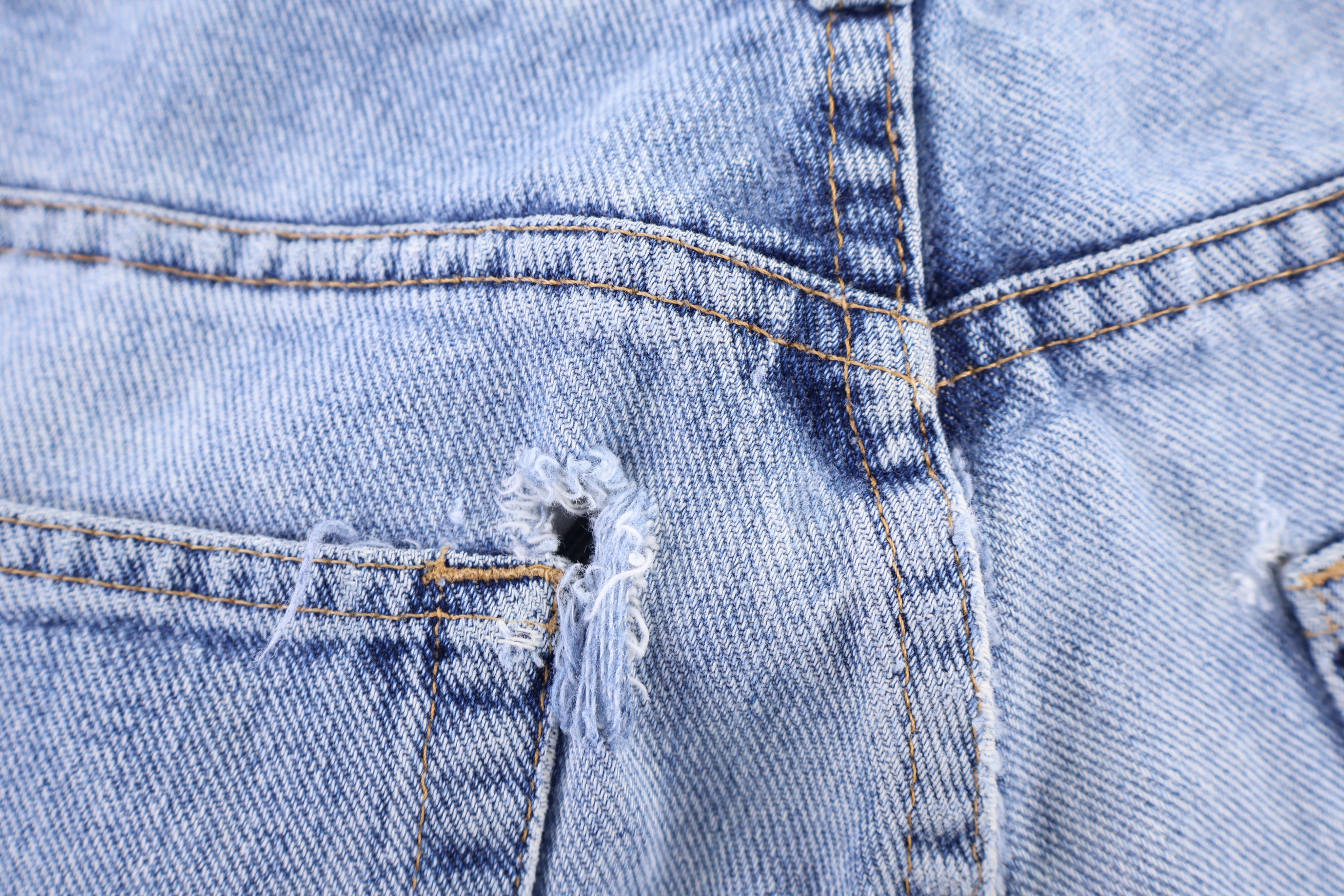 Vintage Nautica Medium Wash Denim Jeans