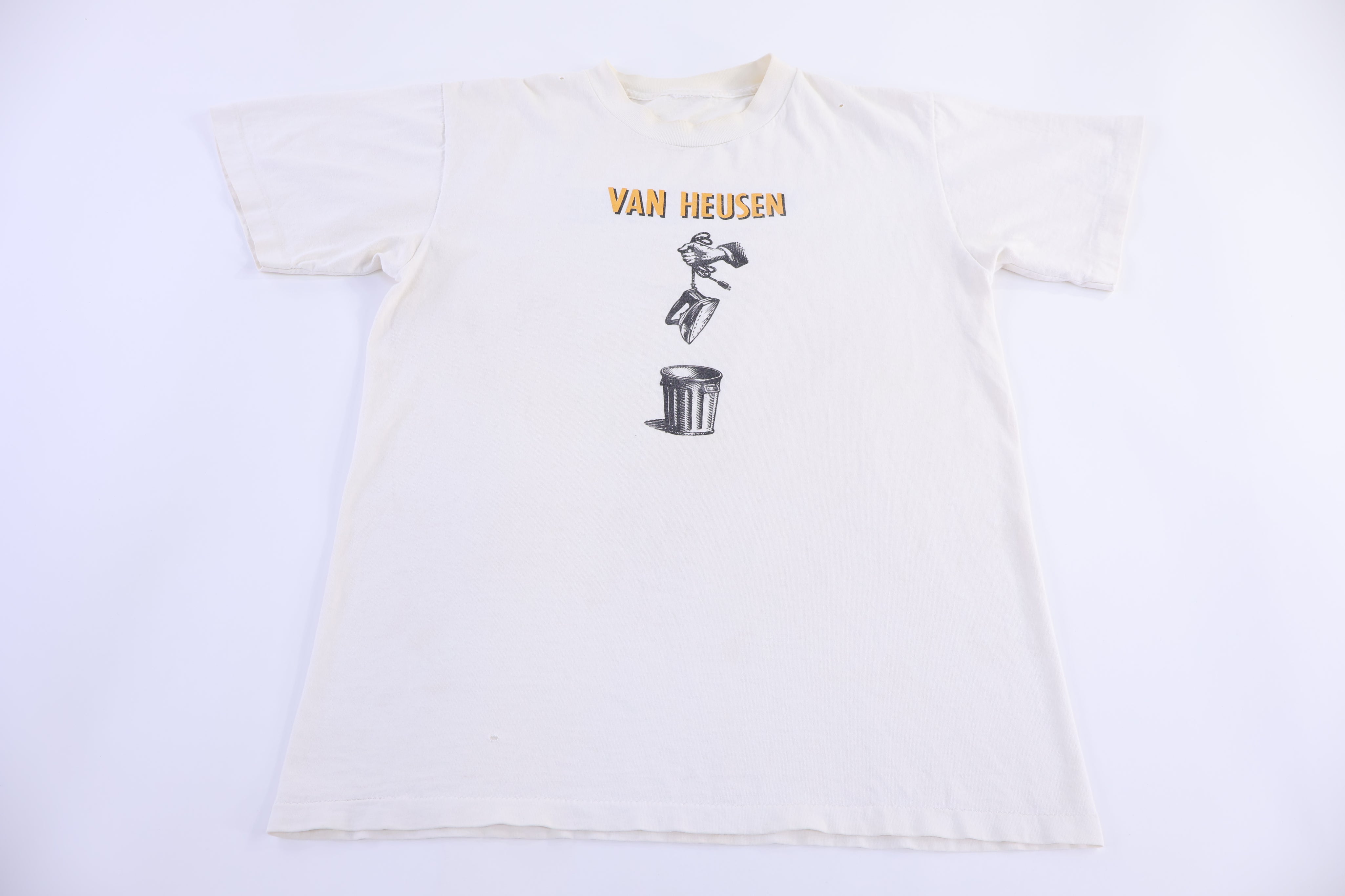 90's Van Heusen Graphic T-shirt