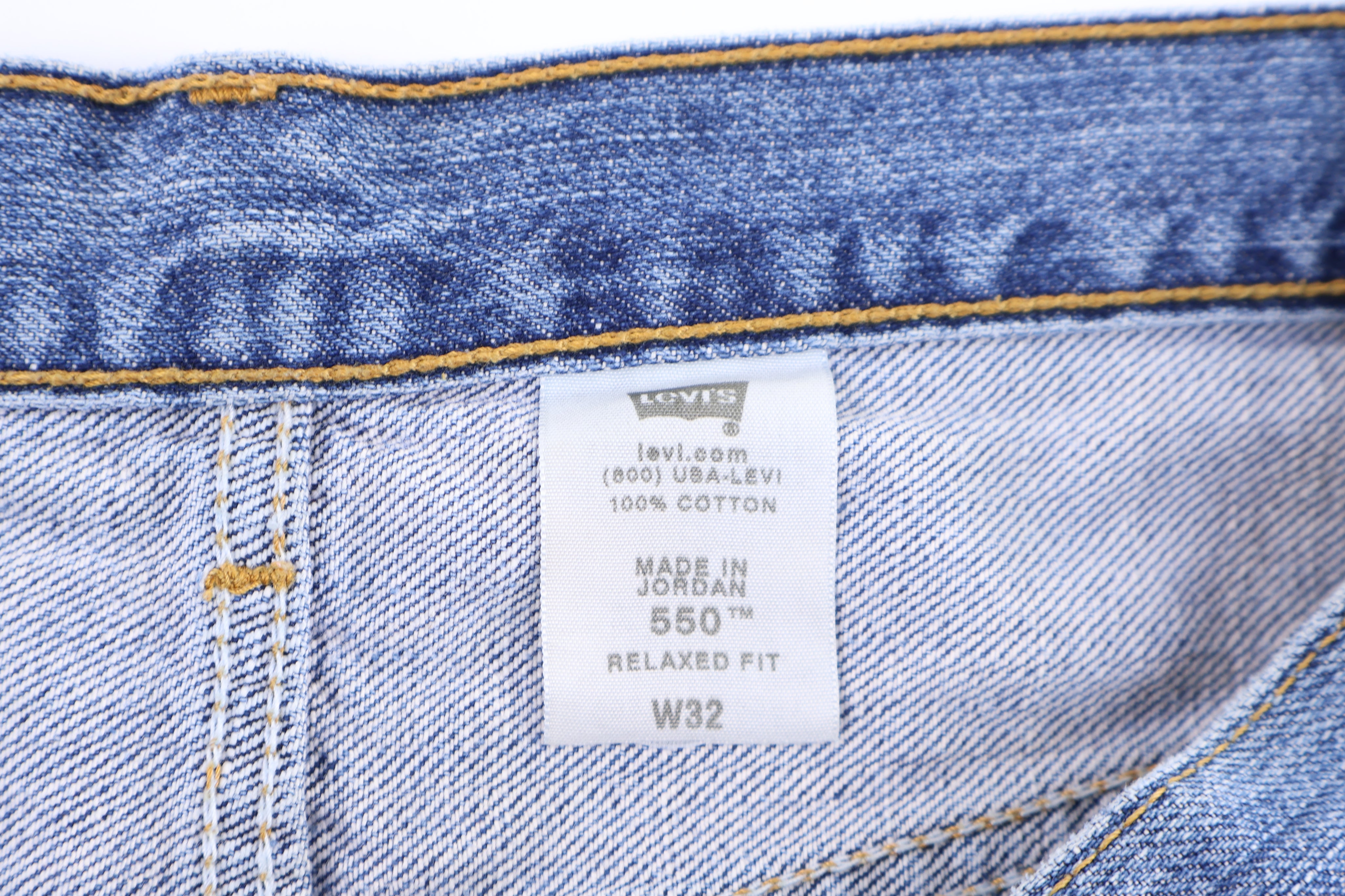 Levi's 550 Medium Wash Denim Shorts