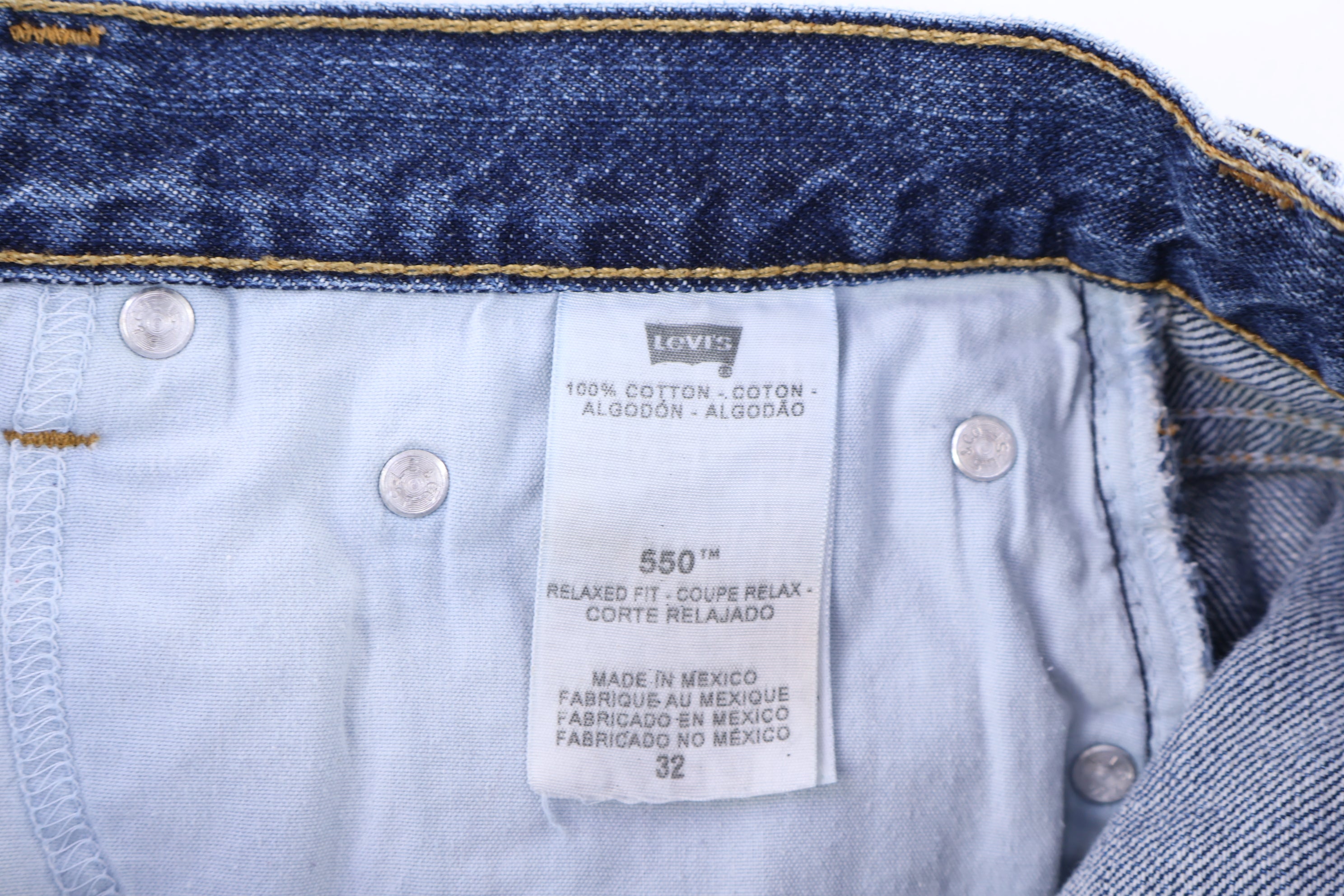 Levi's 550 Medium Wash Denim Shorts