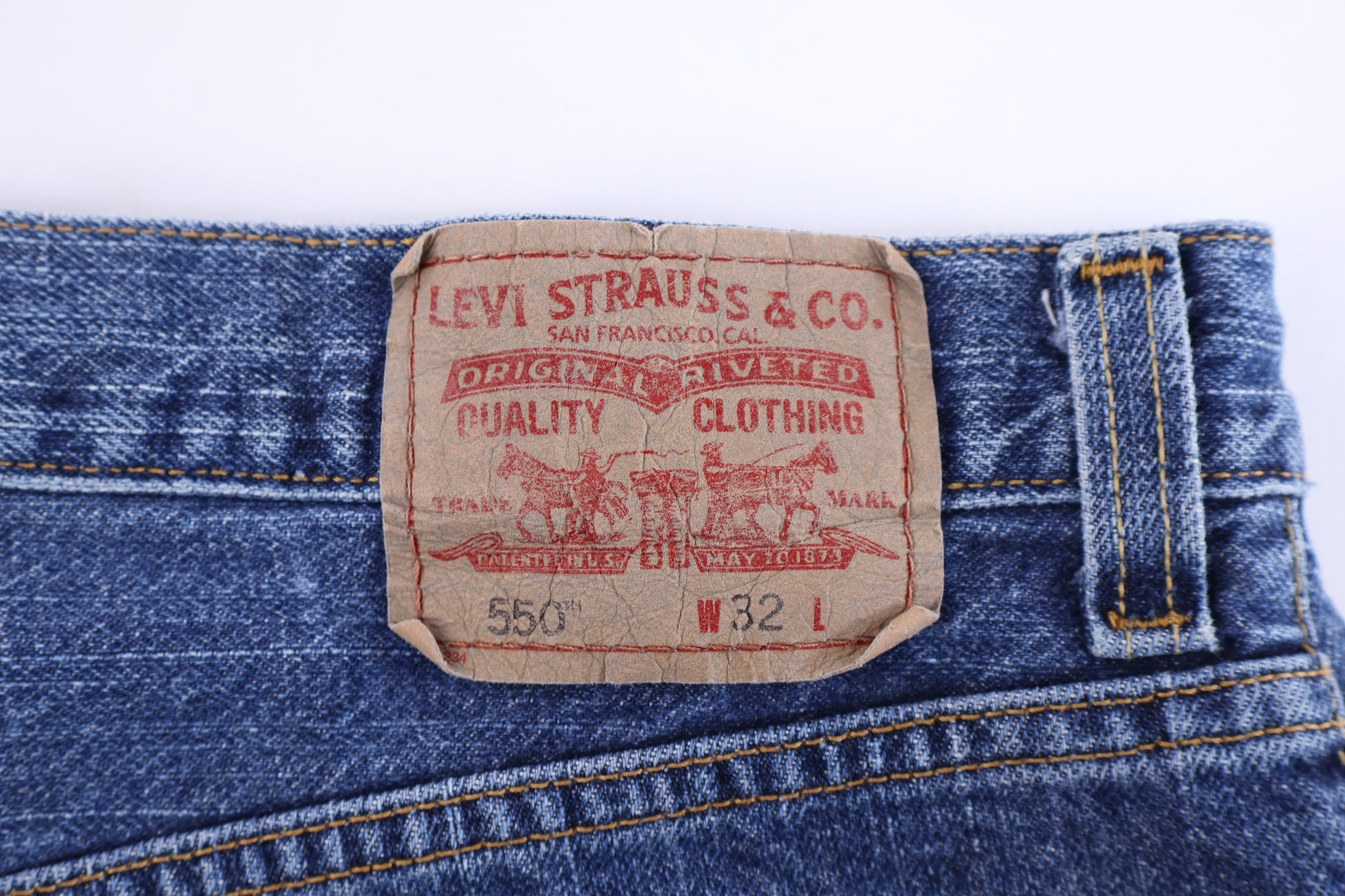 Levi's 550 Medium Wash Denim Shorts