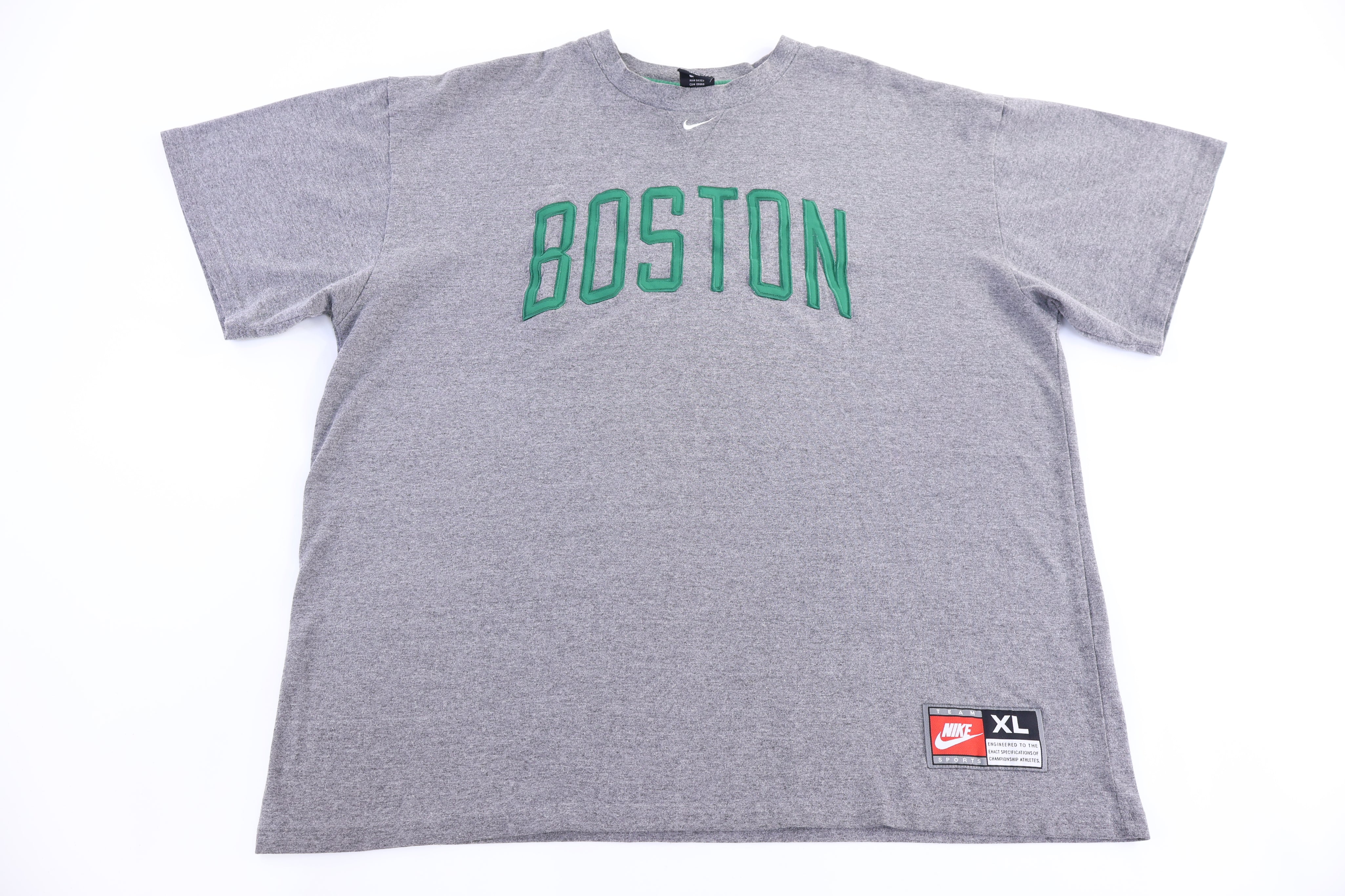 Vintage Nike Boston Celtics Basketball T-shirt