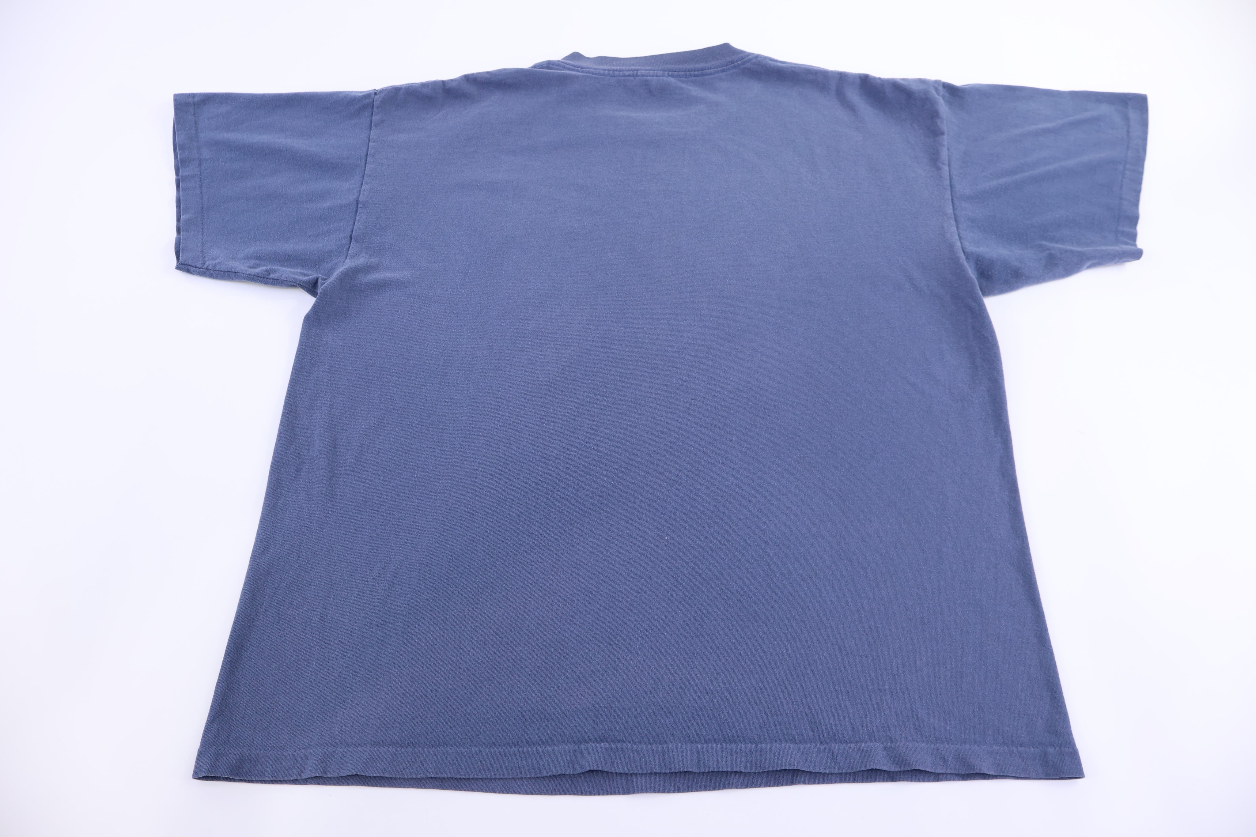 90's Eagle Nature Graphic T-shirt