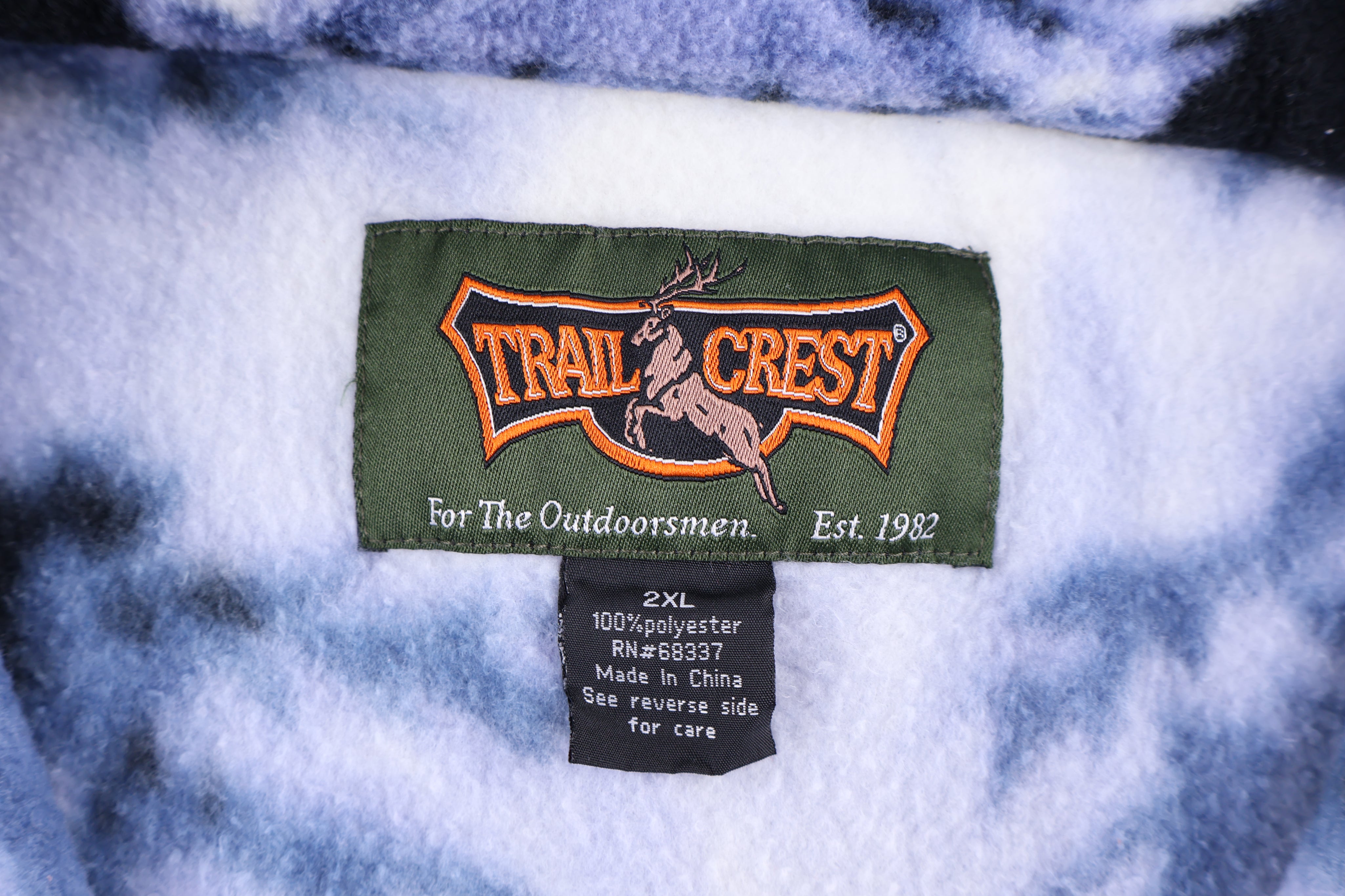 90's Wolf Nature All Over Graphic Fleece Jacket