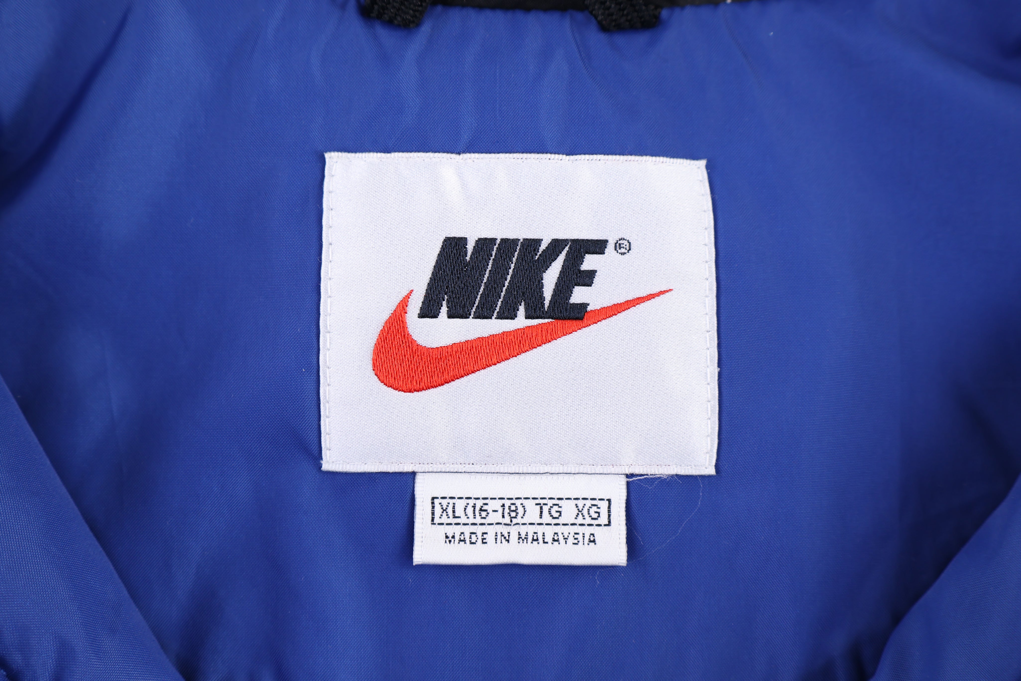 Women's 90's Nike Embroidered Logo Multicolor Full Zip Windbreaker