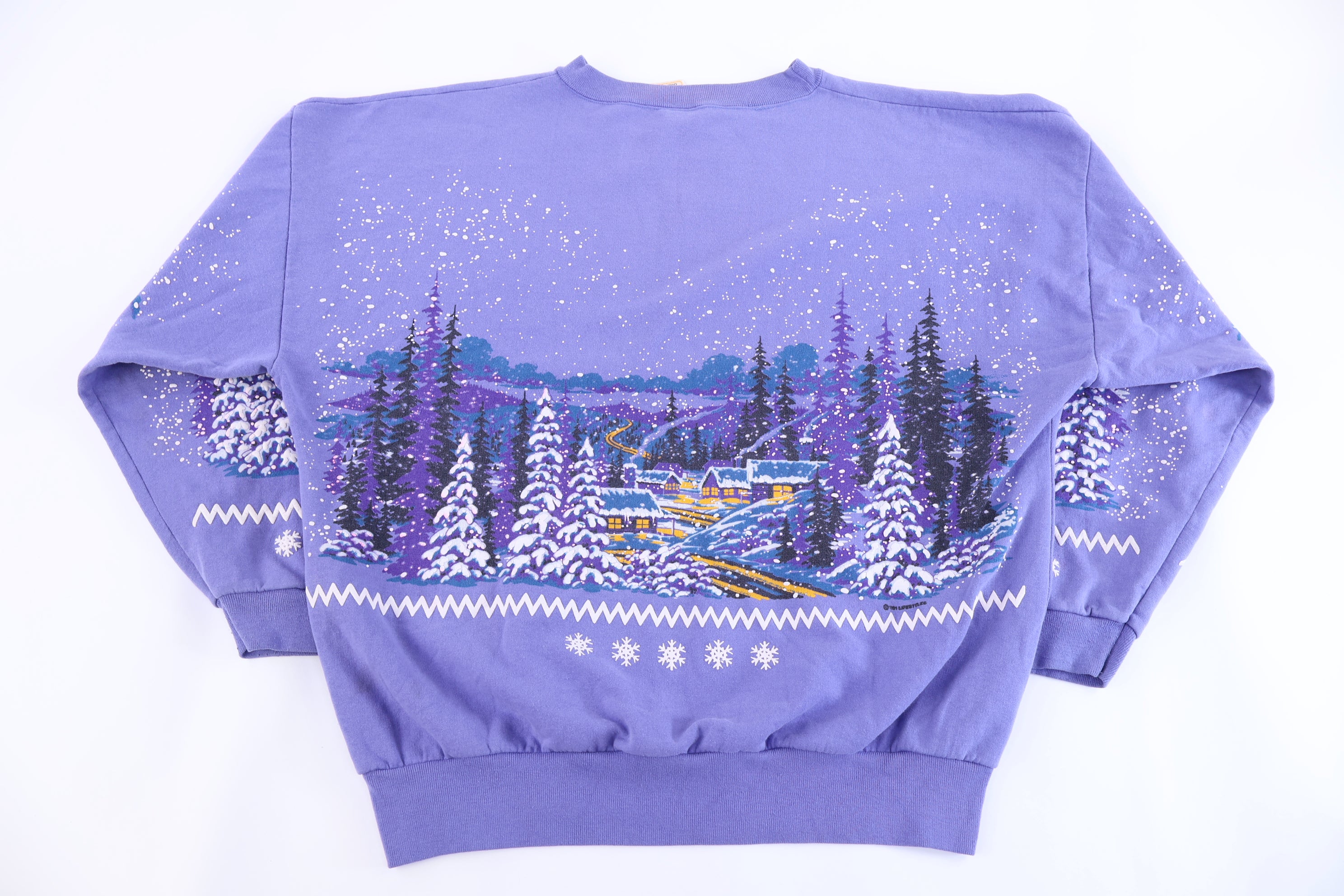 1991 Lifestyles Nature Winter Scheme Graphic Sweatshirt