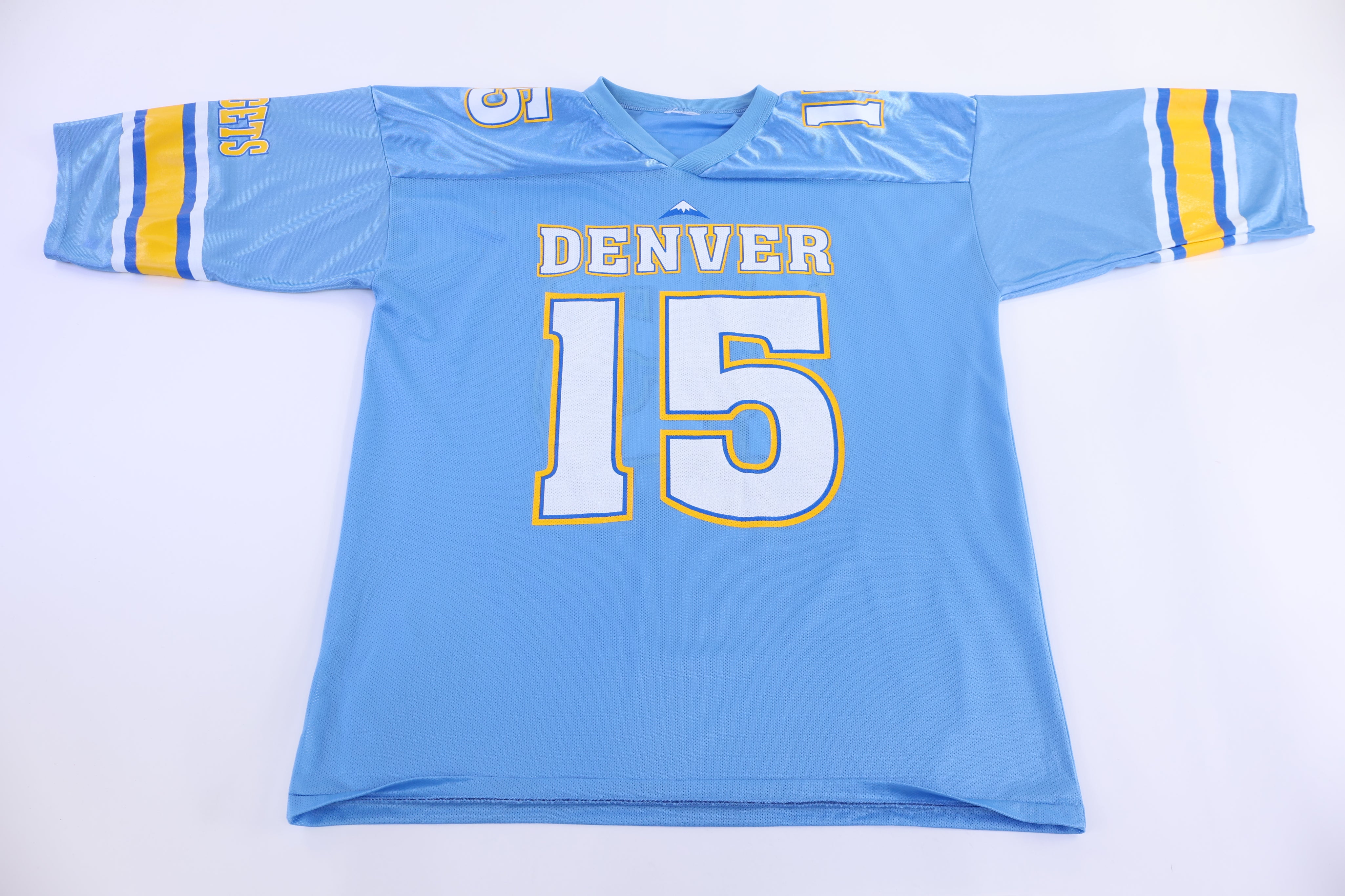 Vintage Denver Nuggets Carmelo Anthony Basketball Jersey