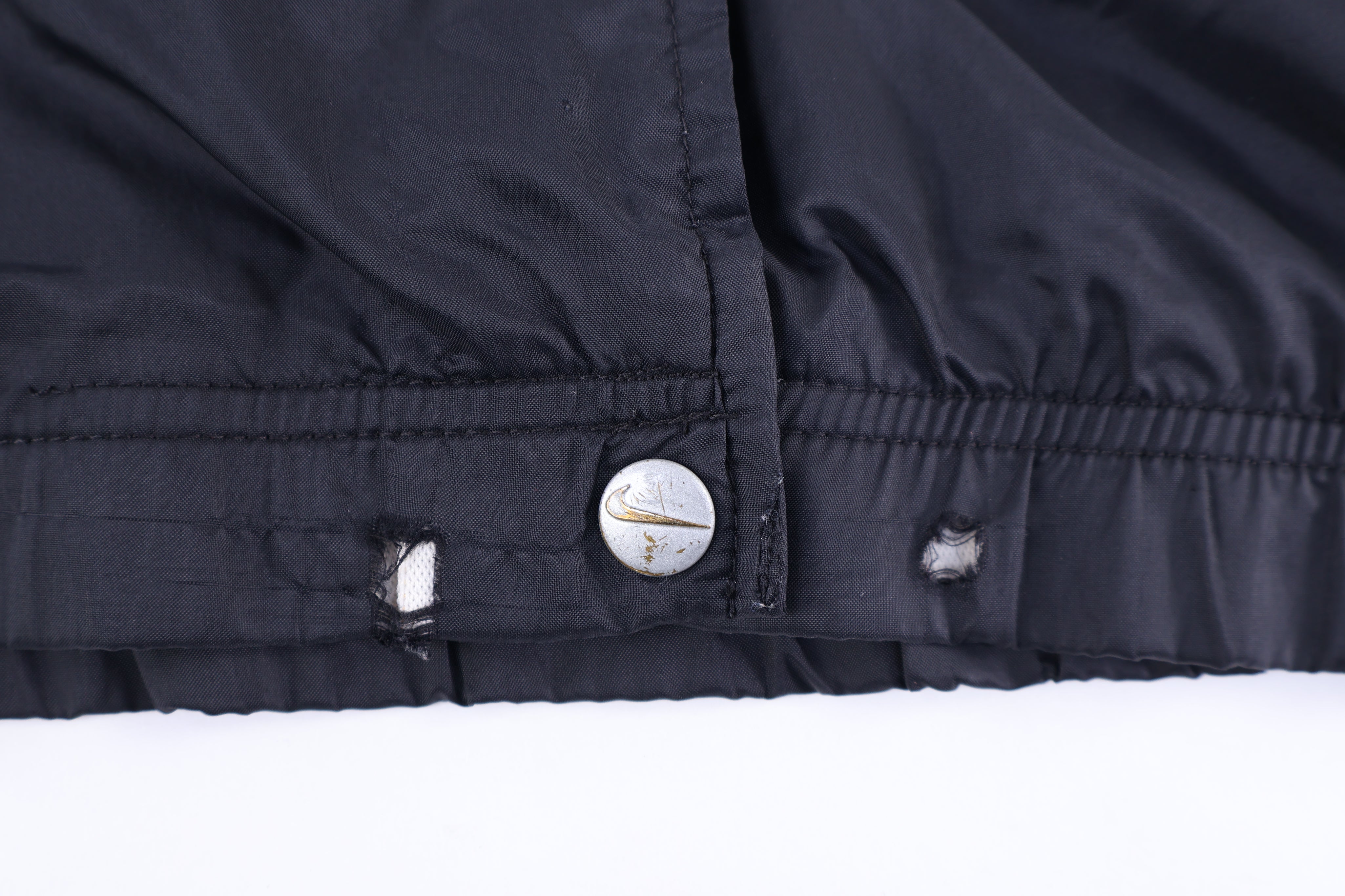 Women's 90's Nike Embroidered Logo Full Snap Windbreaker