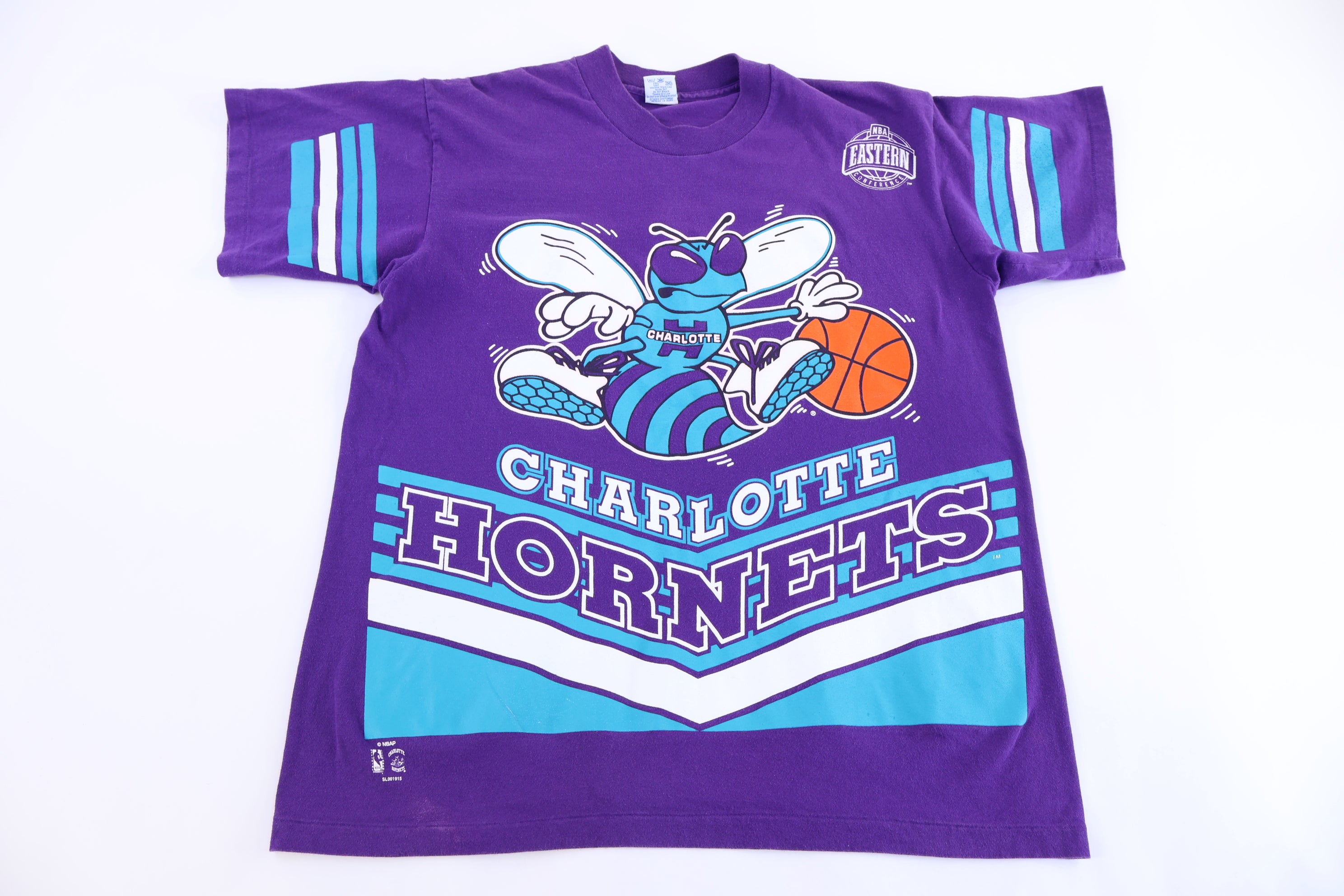 90's Charlotte Hornets Basketball T-shirt