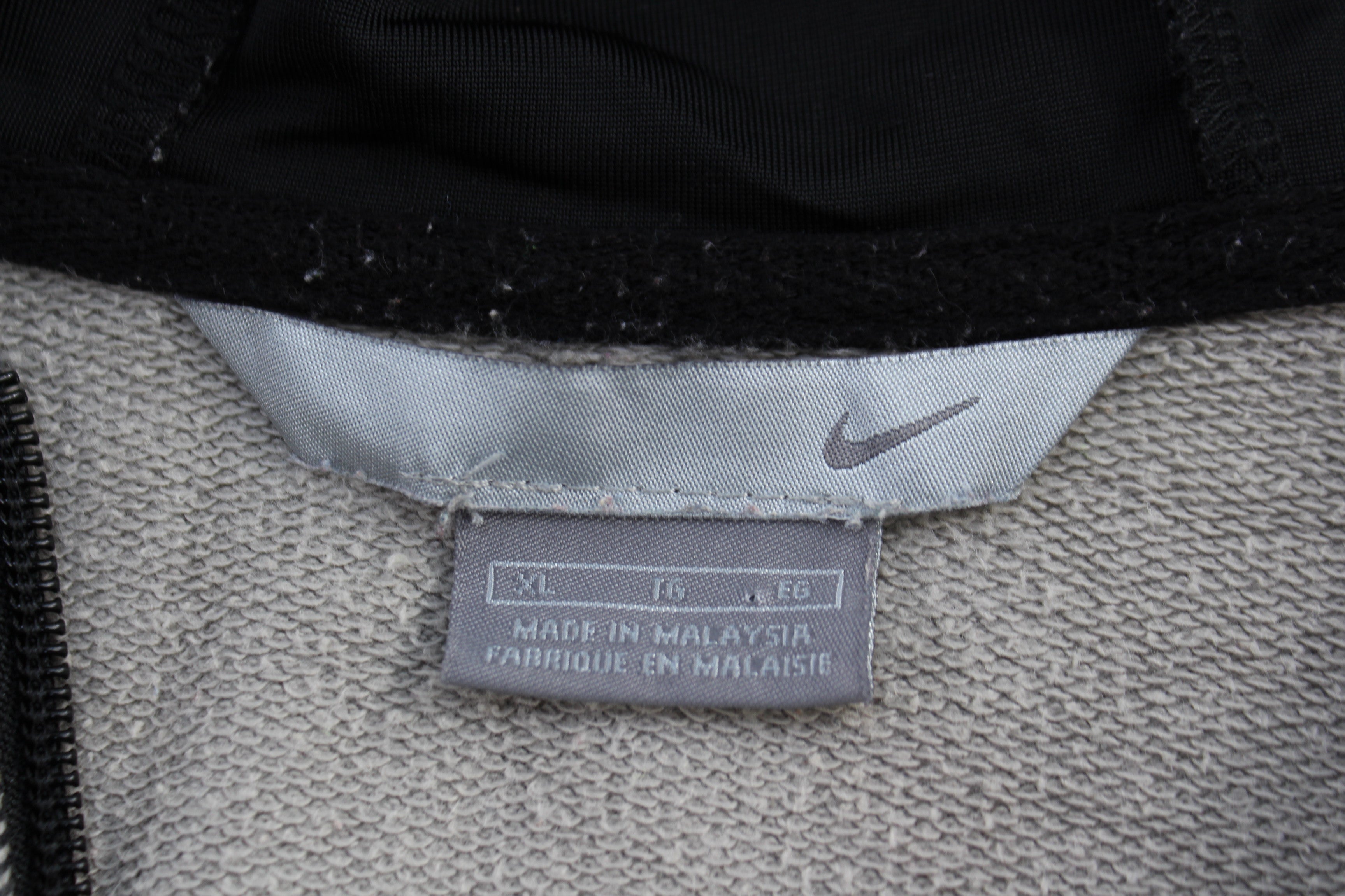 Vintage Nike Embroidered Logo Grey Full Zip Hoodie