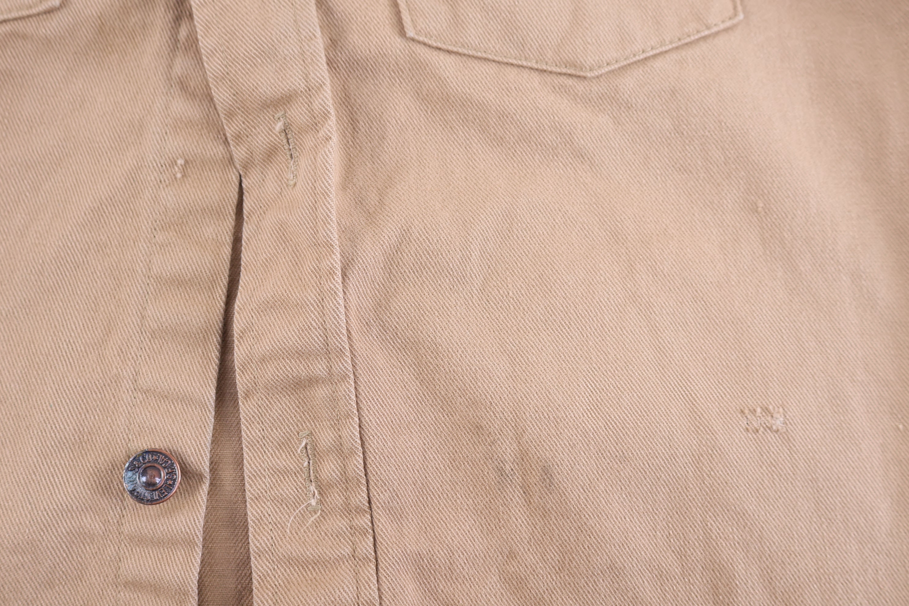 70's Levi's White Tab Brown LS Button Down