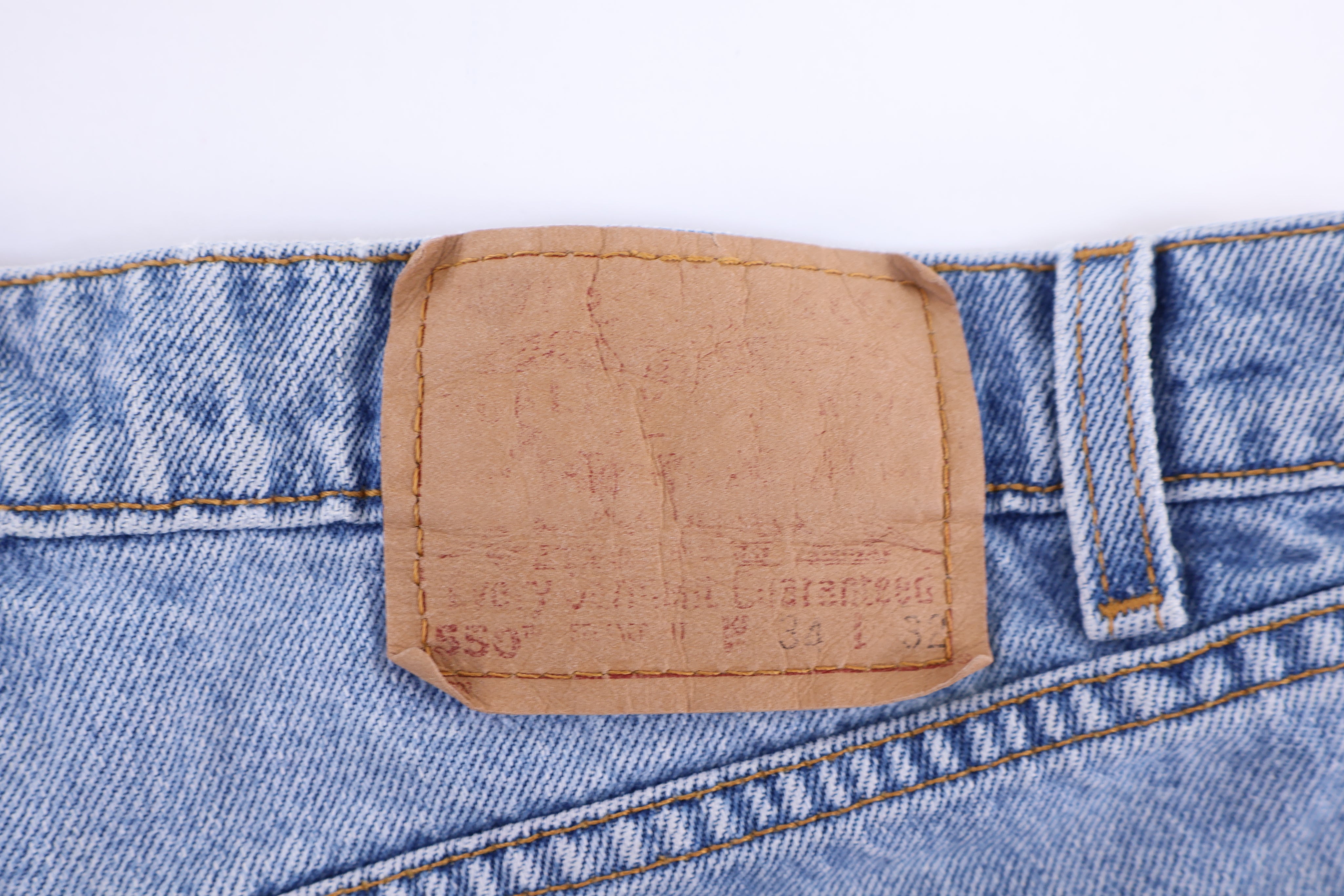 90's Levi's 550 Light Wash Denim Jeans