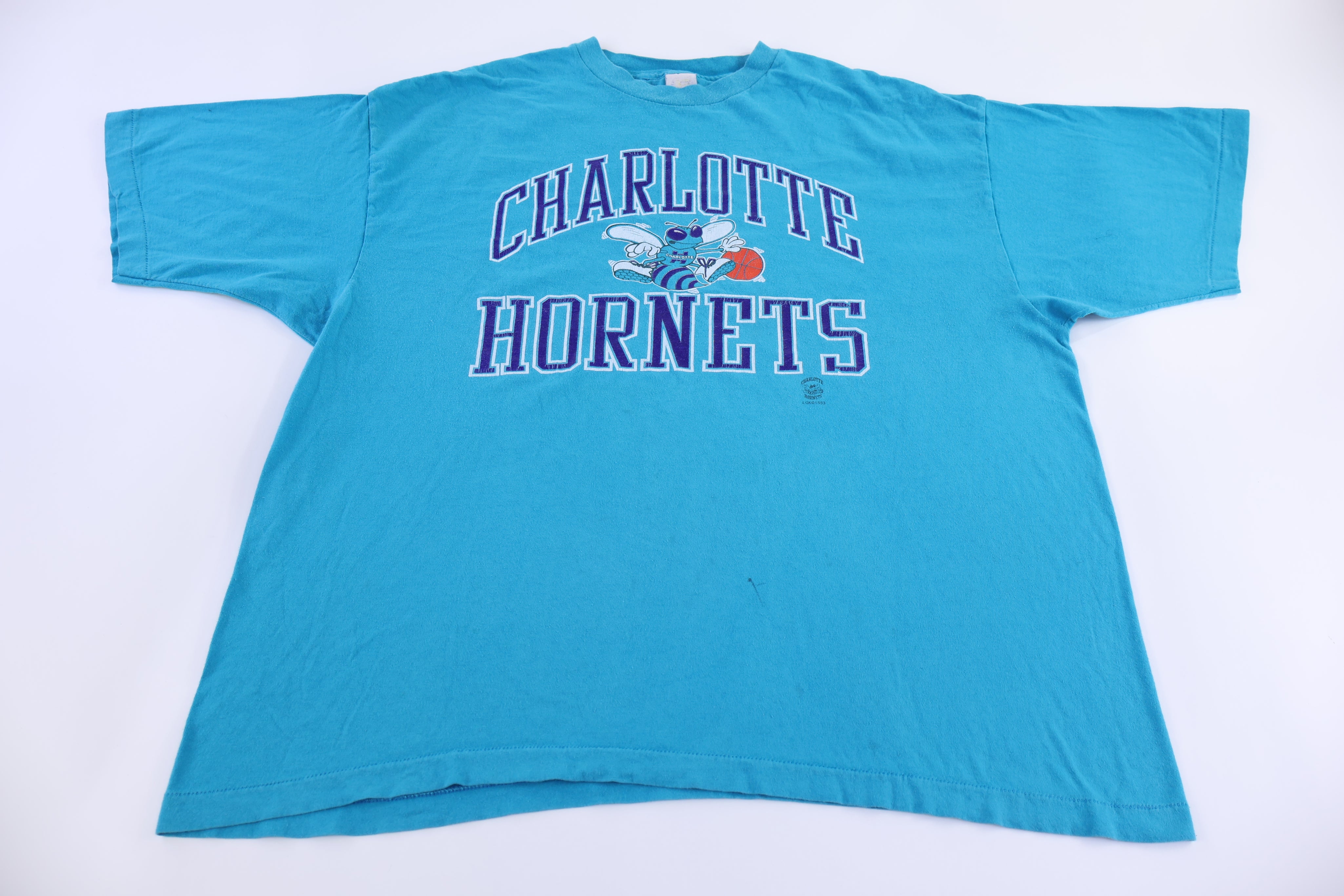 Vintage Charlotte Hornets Basketball T-shirt