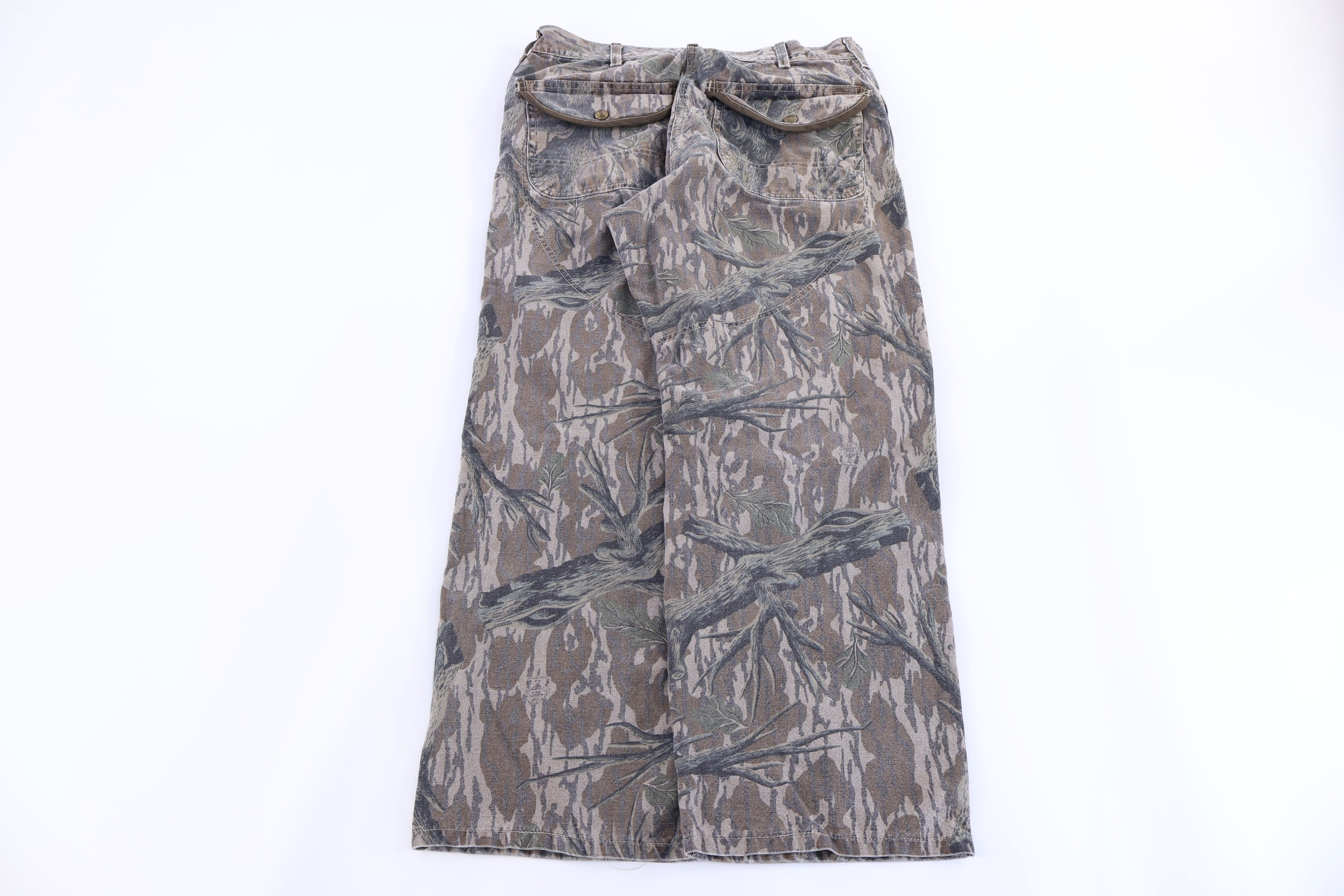 90’s Carhartt Logo Patch Camo Pants