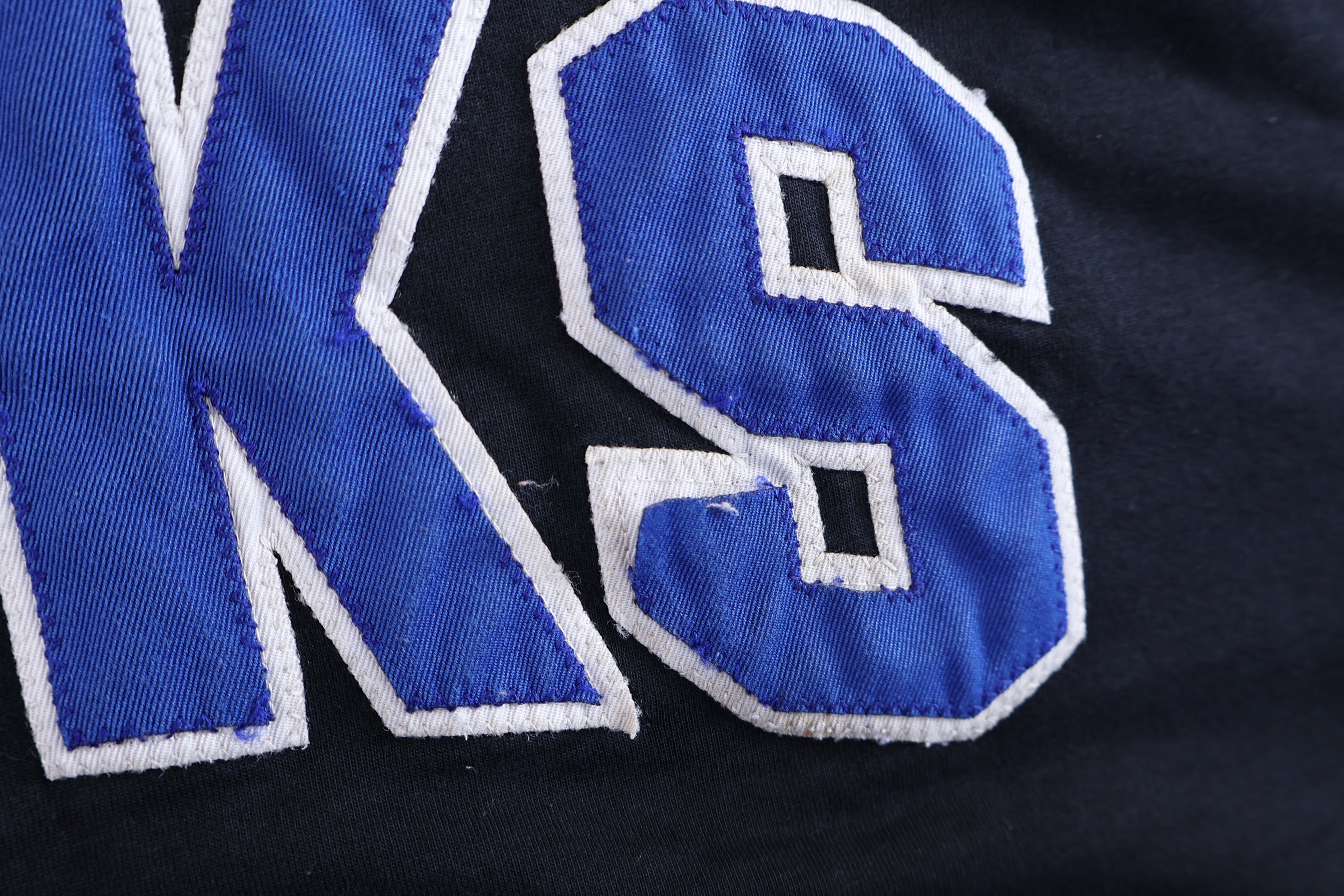 Vintage New York Knicks Basketball LS T-shirt