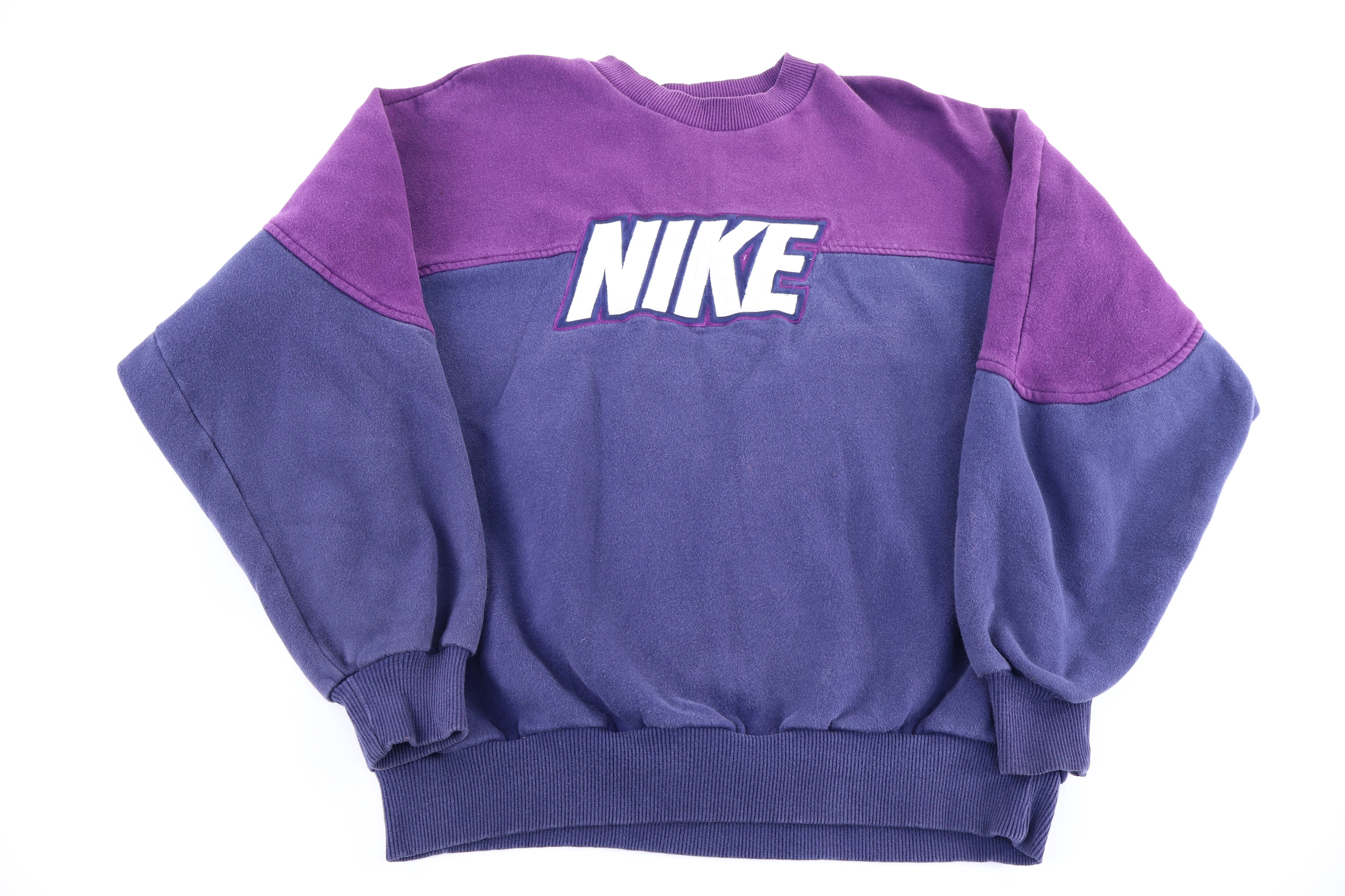 90's Nike Embroidered Logo Purple Sweatshirt