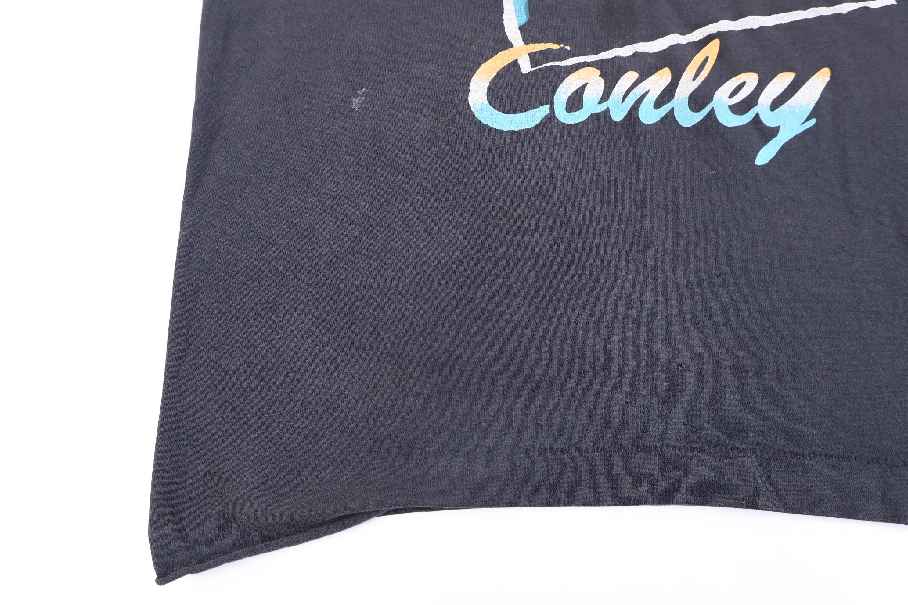 90's Earl Thomas Conley Graphic T-shirt