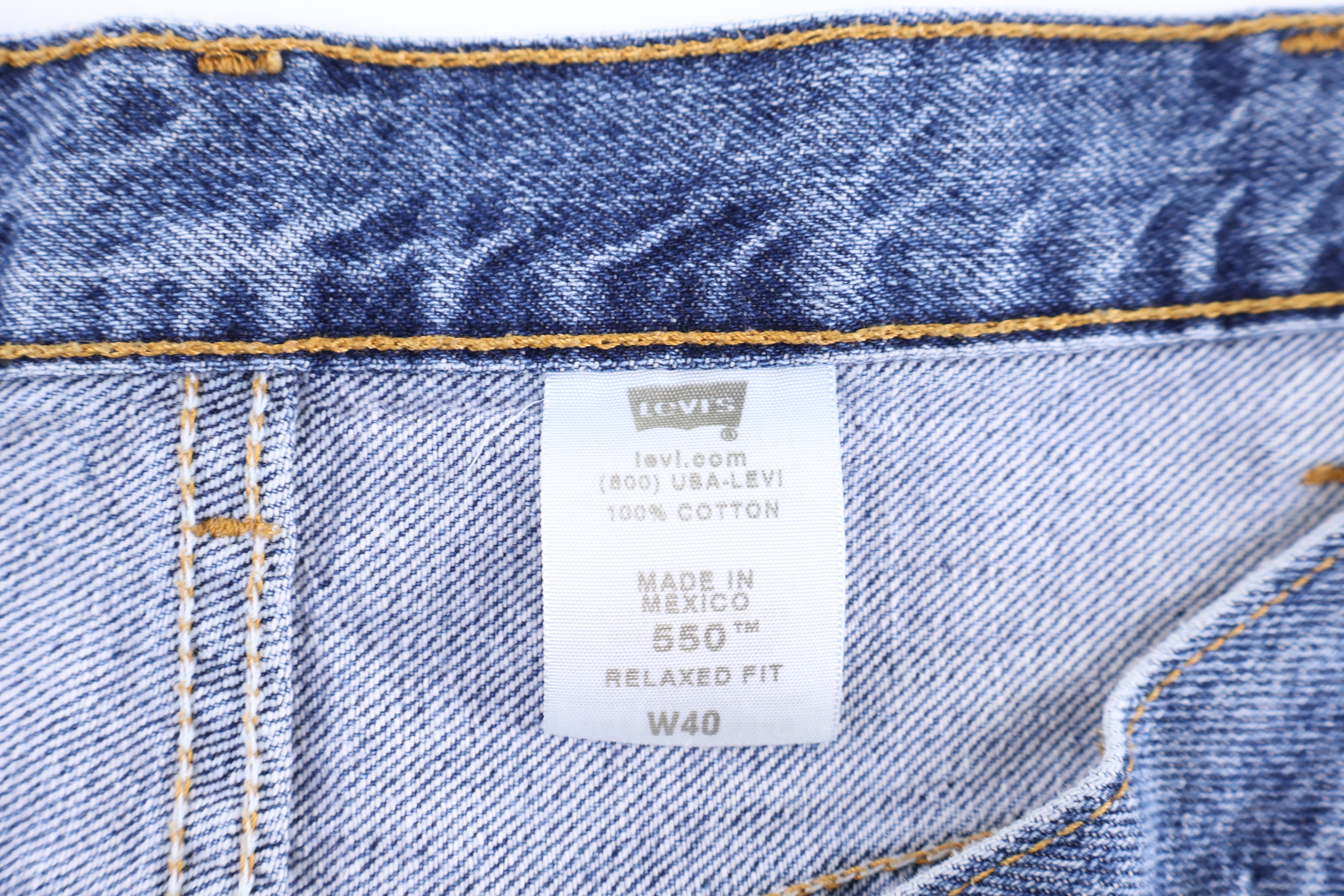 Levi's 550 Medium Wash Denim Shorts