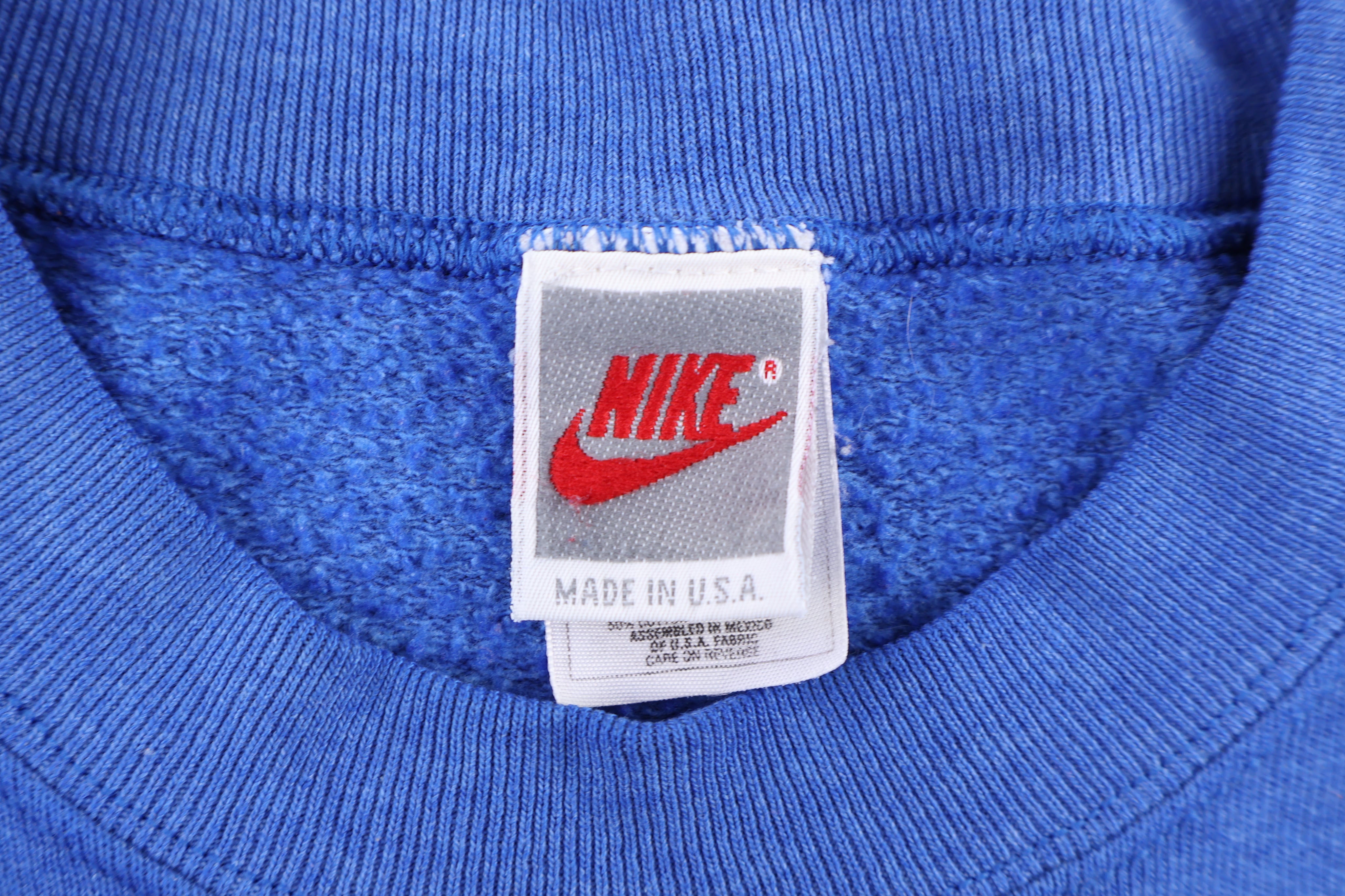 90's Nike Graphic Logo Sweatshirt