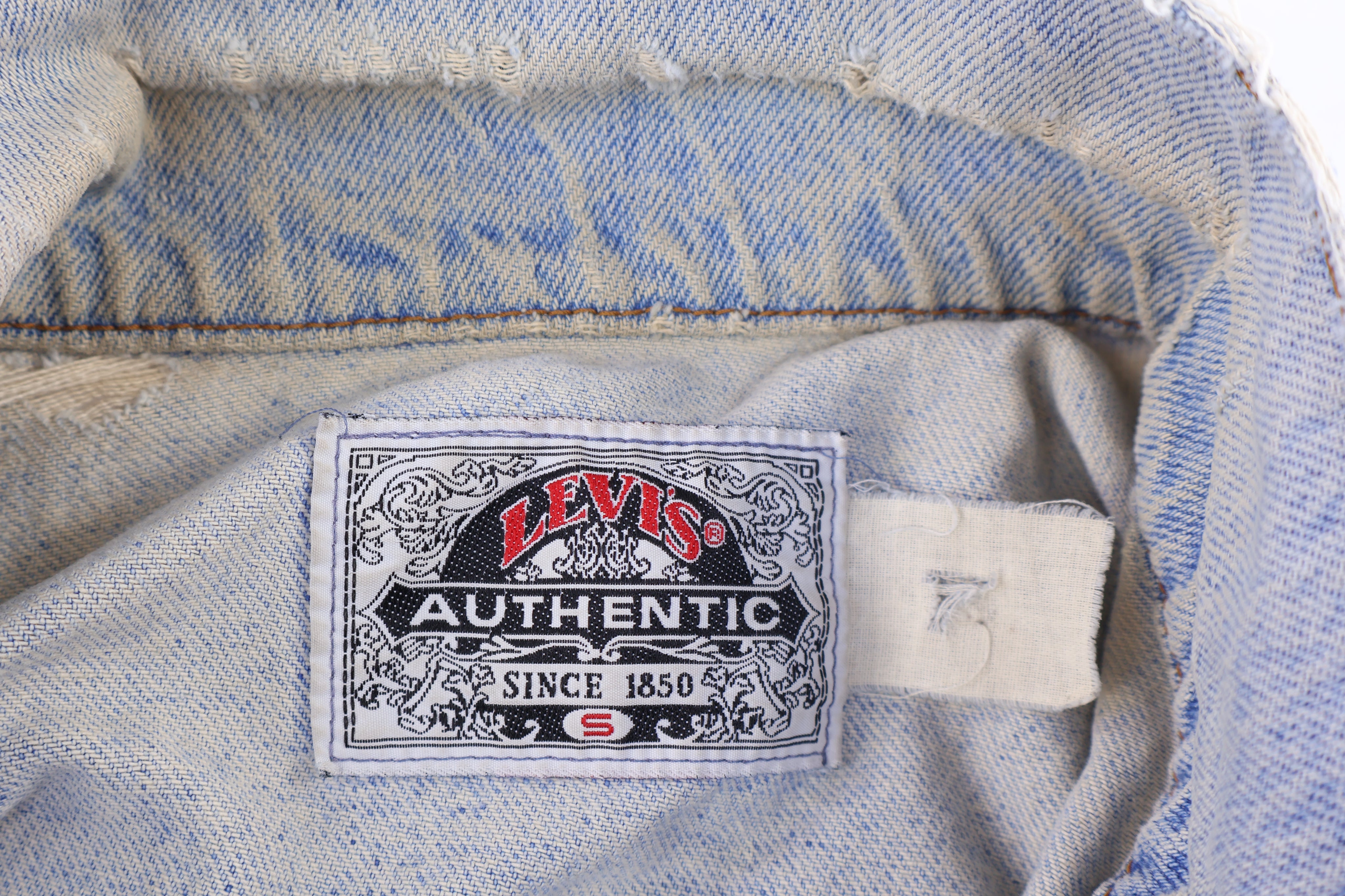90's Levi's Light Wash Denim Trucker Jacket