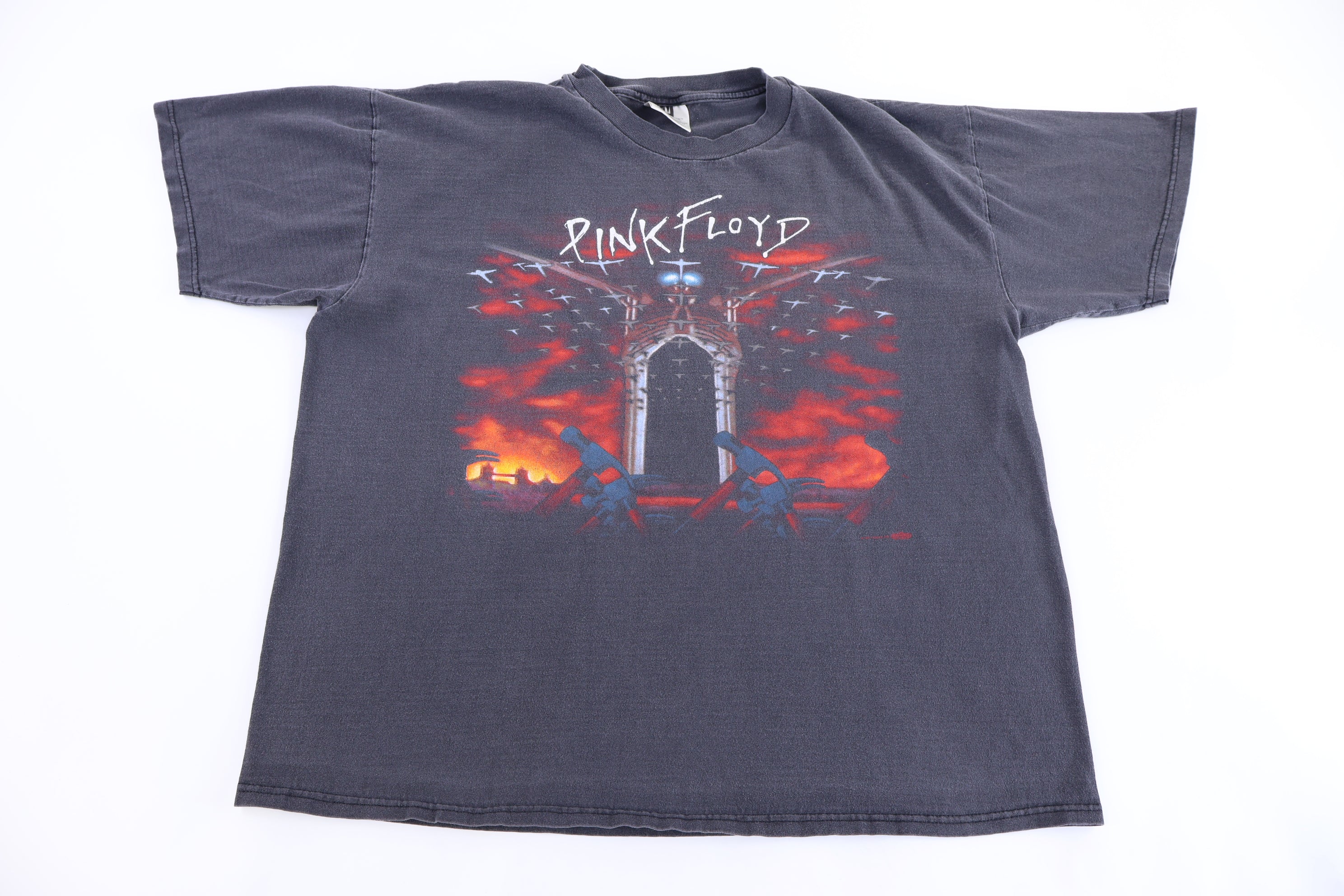 1999 Pink Floyd The Wall Band T-shirt