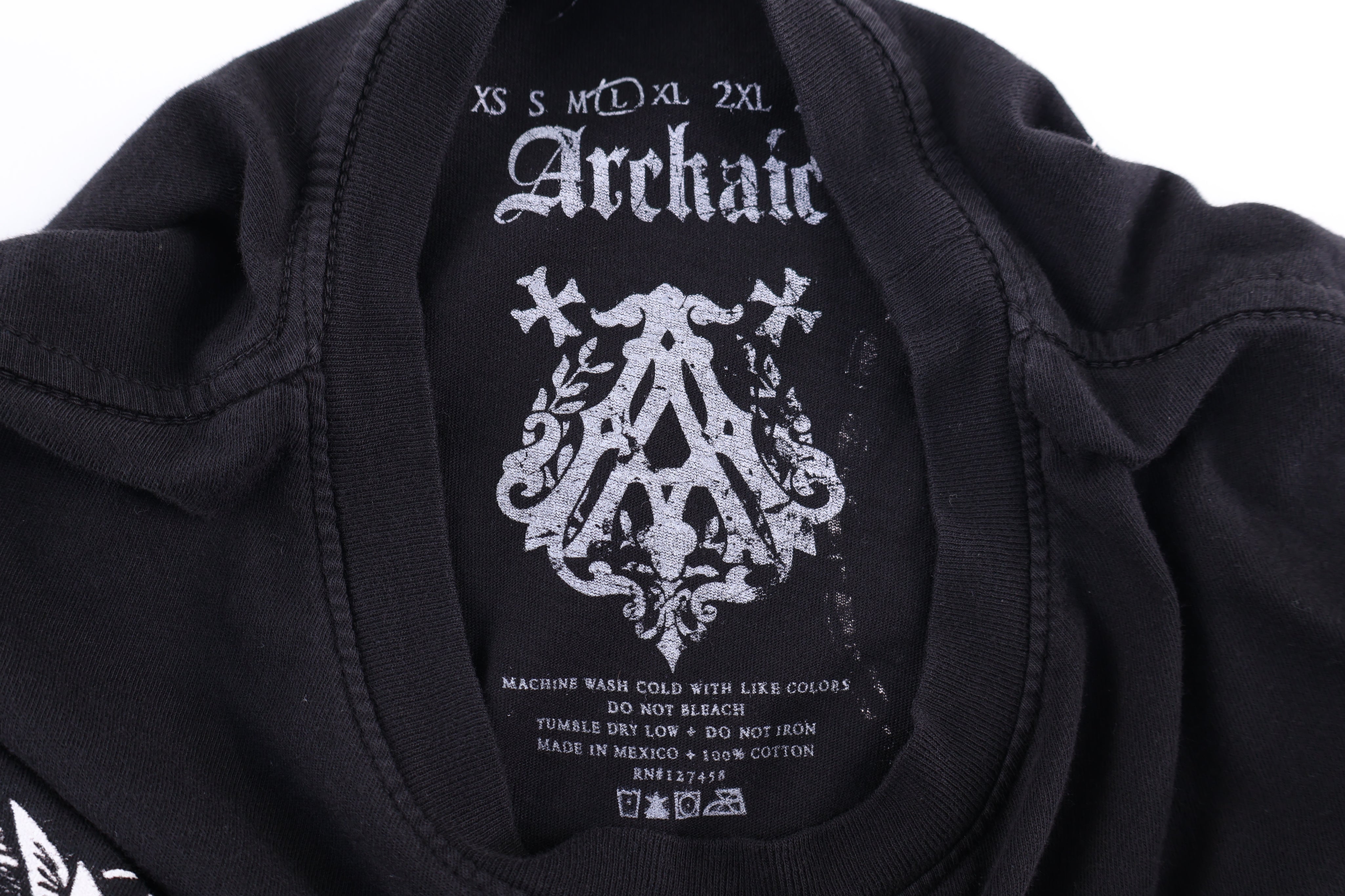 Archaic Grunge Skull Graphic T-shirt