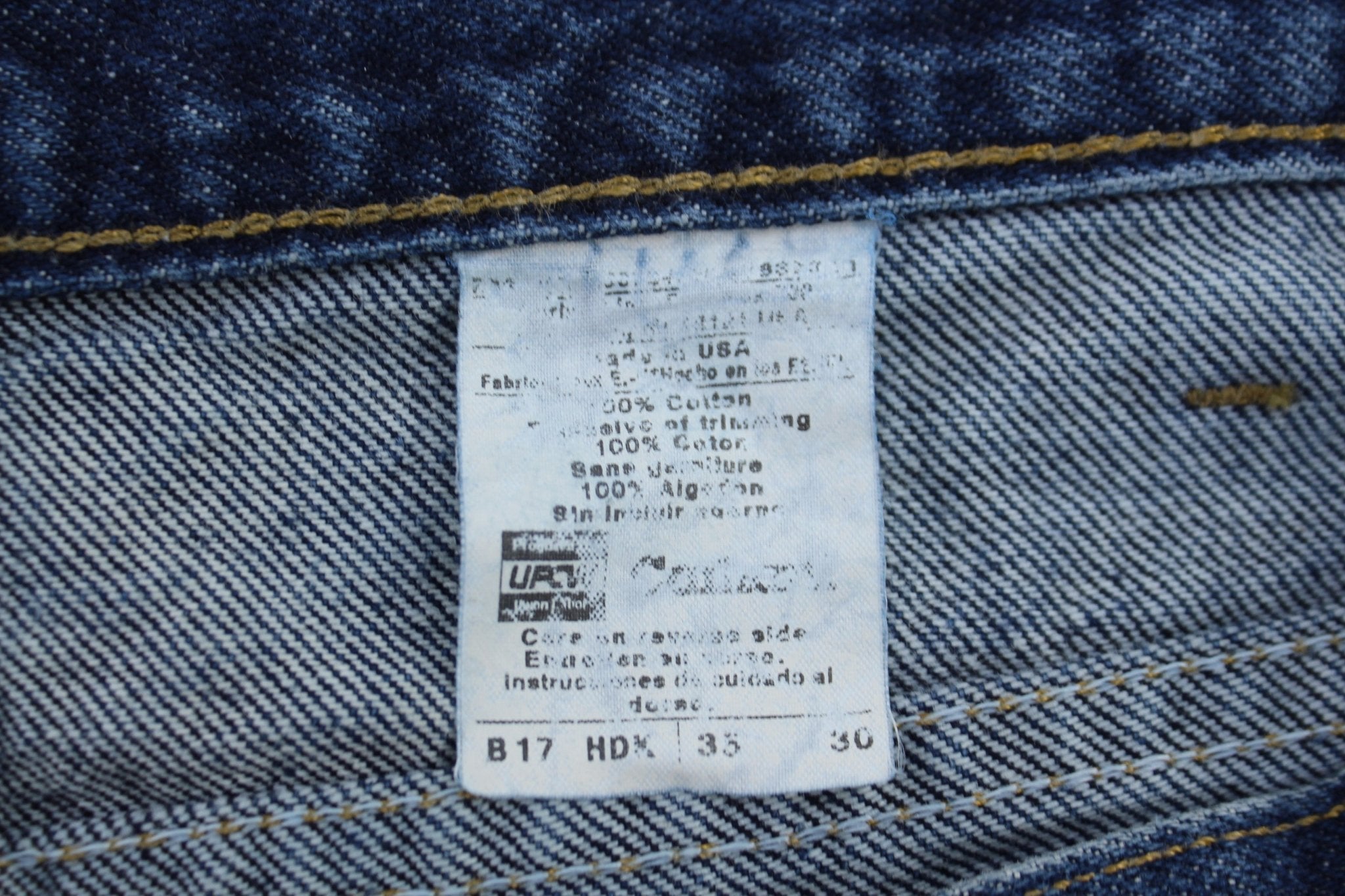 Carhartt Logo Patch Dark Wash Denim Jeans - ThriftedThreads.com