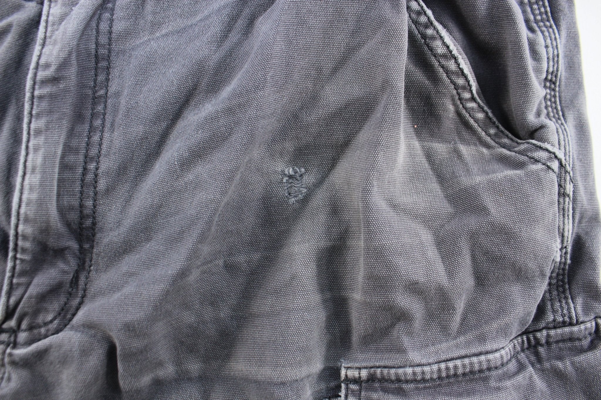 Carhartt Logo Patch Grey Cargo Pants – ThriftedThreads.com