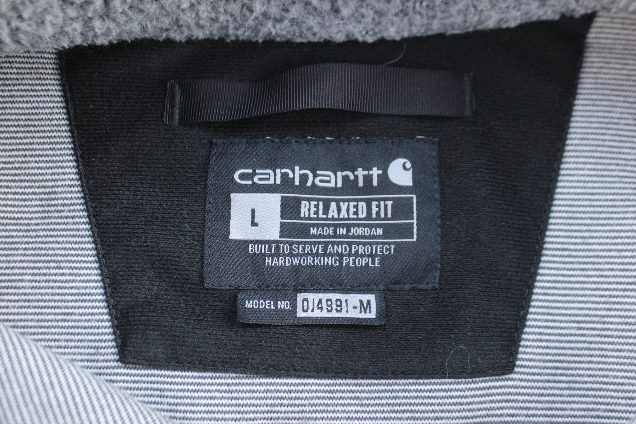 Carhartt Logo Patch Grey Relaxed Fit Fleece Pullover - ThriftedThreads.com