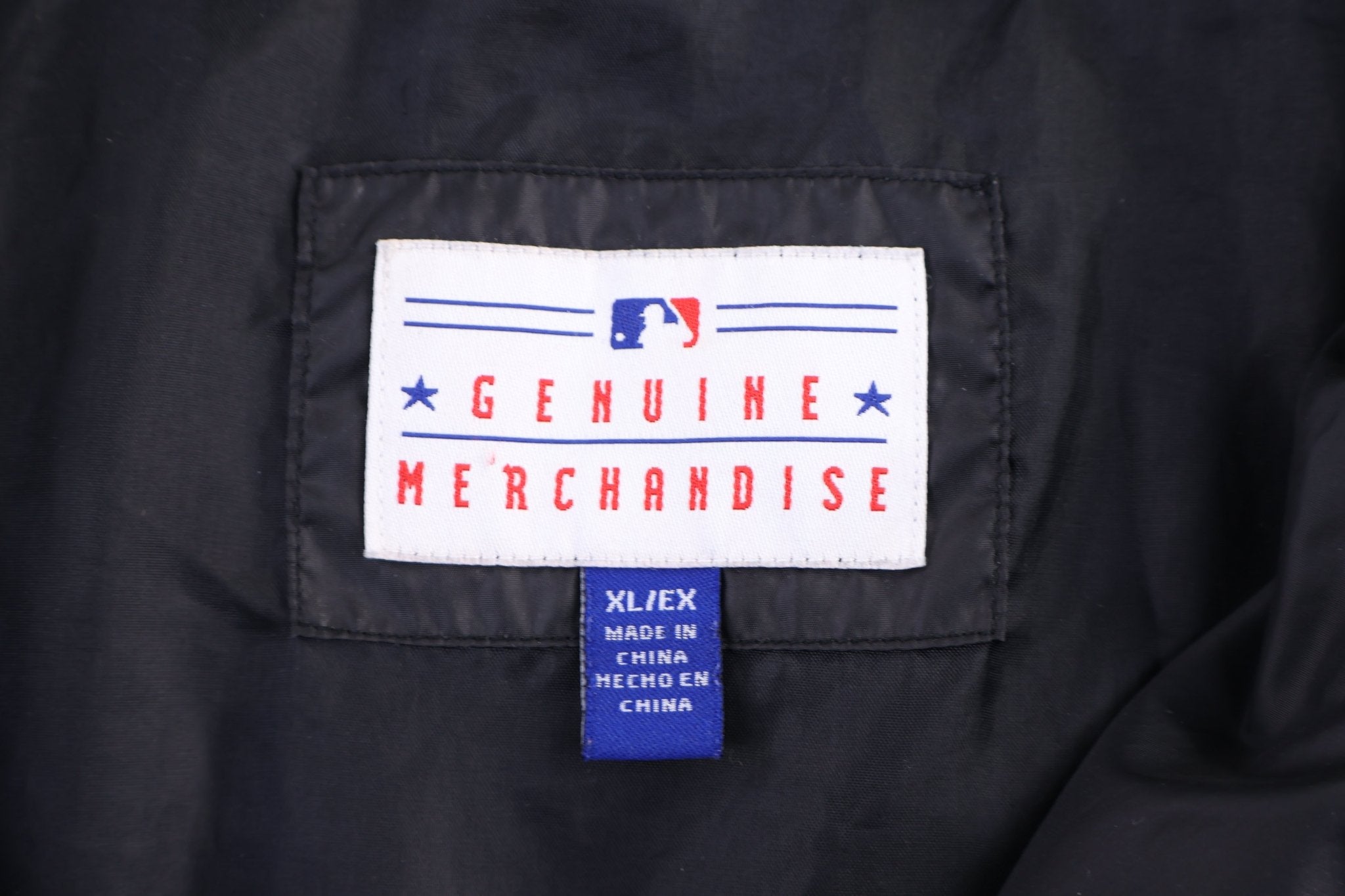 Chicago White Sox Full Zip Windbreaker Jacket - Jacket - Thrifted Threads