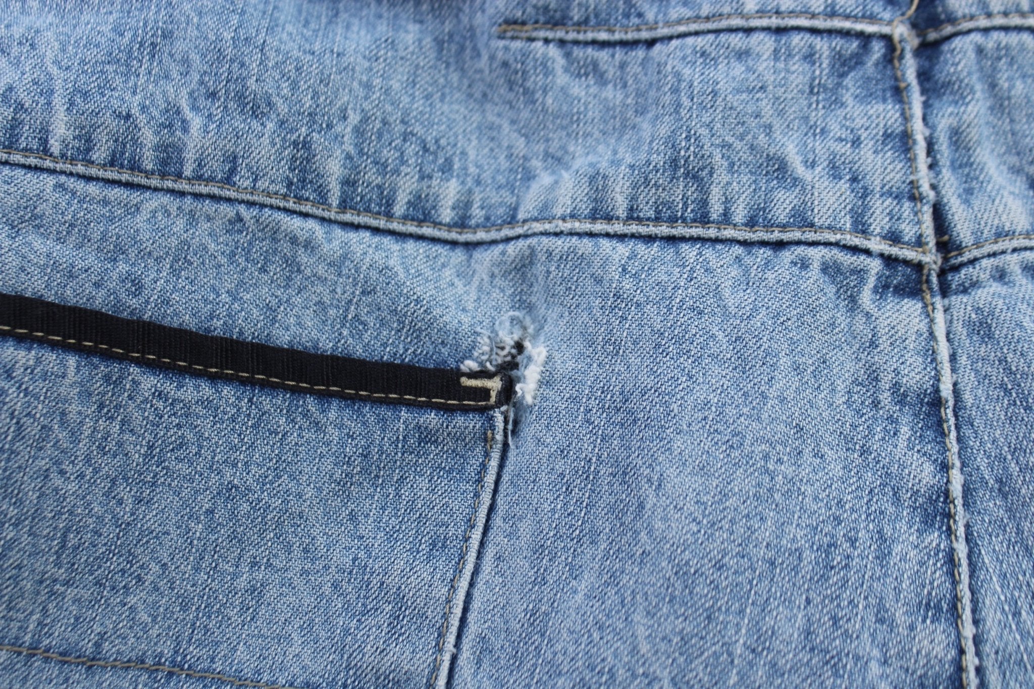 Ecko Unlimited Medium Wash Denim Shorts - Pants/Shorts - Thrifted Threads