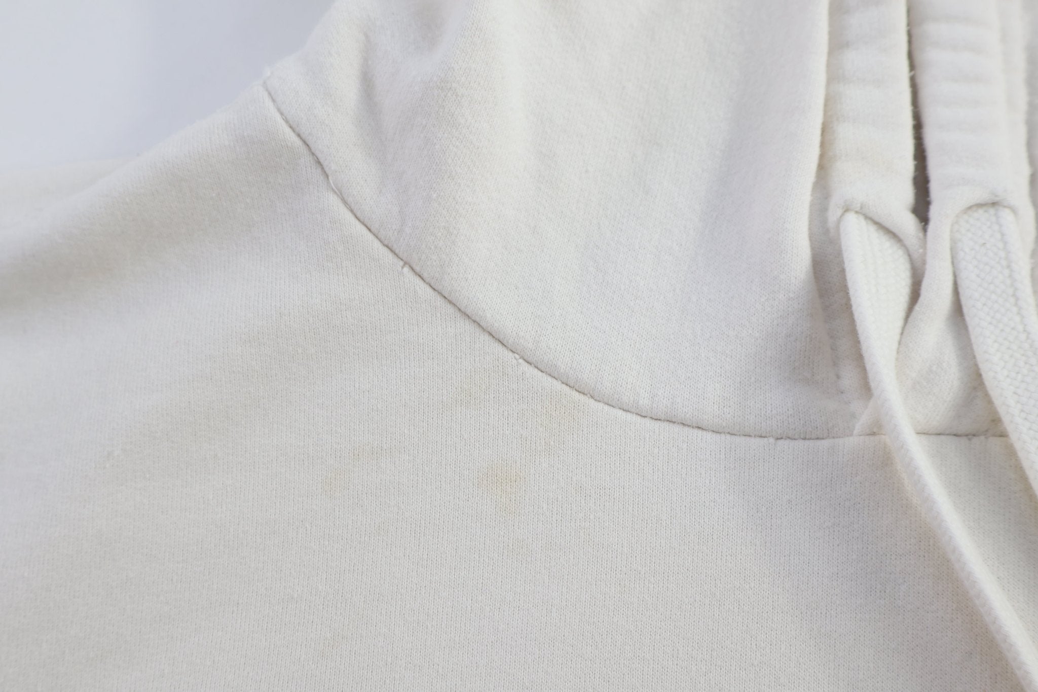 Ecko Unltd White Pullover Hoodie - Sweatshirt - Thrifted Threads