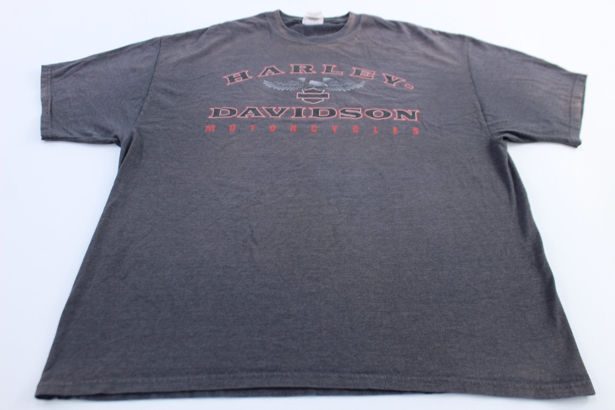 Harley Davidson Motorcycles Honolulu, Hawaii T-Shirt - ThriftedThreads.com
