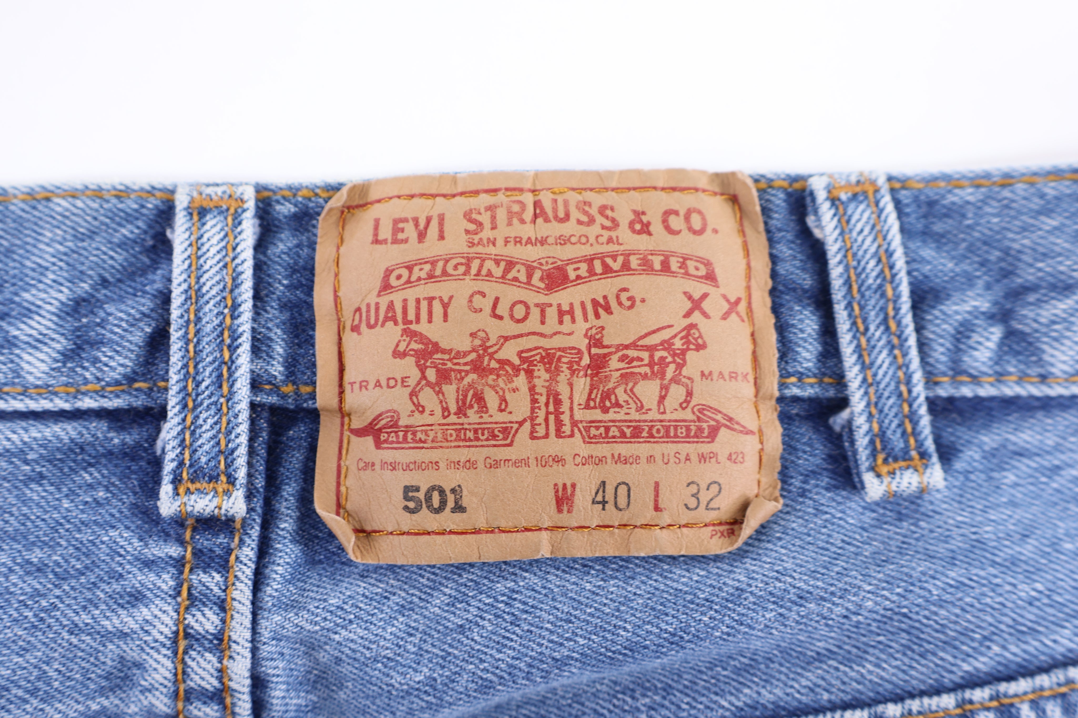 Levi's 501 Medium Wash Denim Jeans - Pants/Shorts - Thrifted Threads