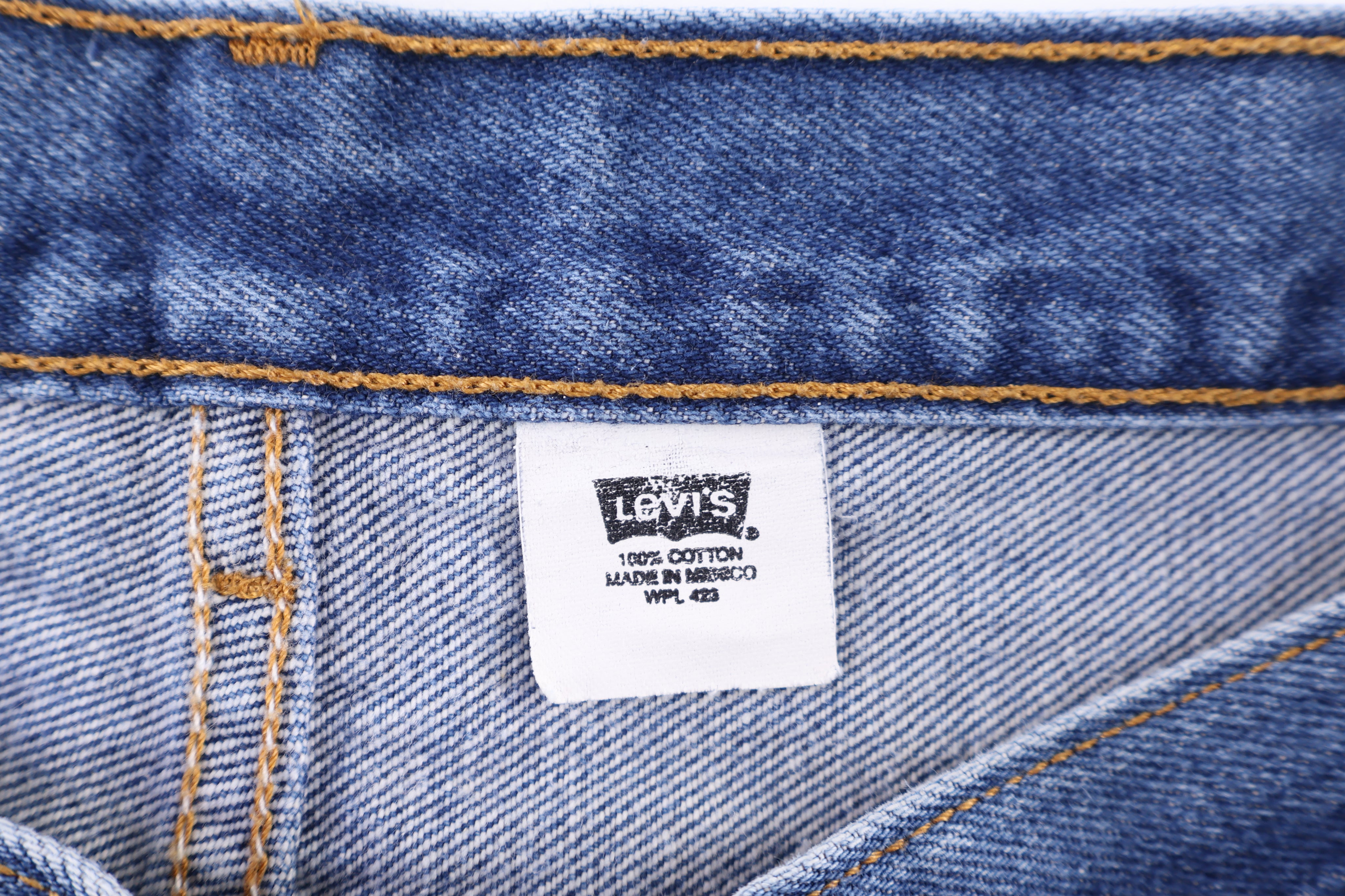 Levi's 501 Medium Wash Denim Jeans - Pants/Shorts - Thrifted Threads