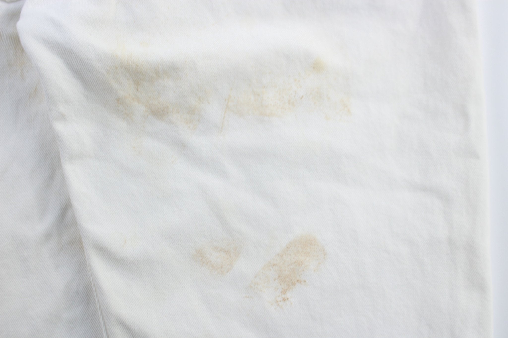 Levi's 501 White Denim Jeans - ThriftedThreads.com