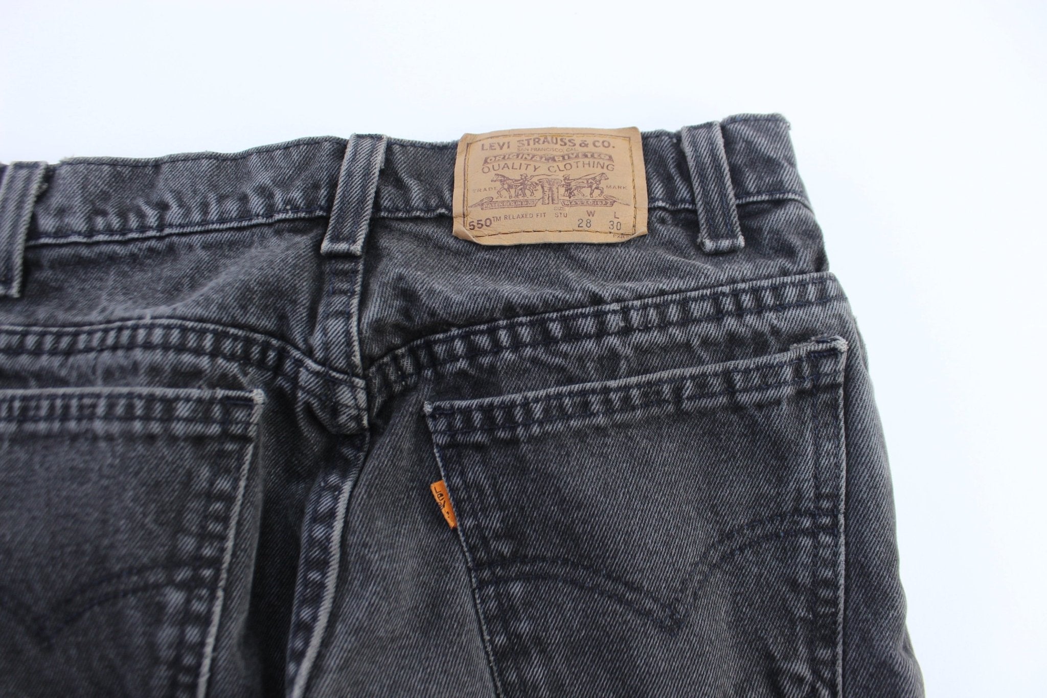 Levi's 550 Black Denim Jeans - ThriftedThreads.com