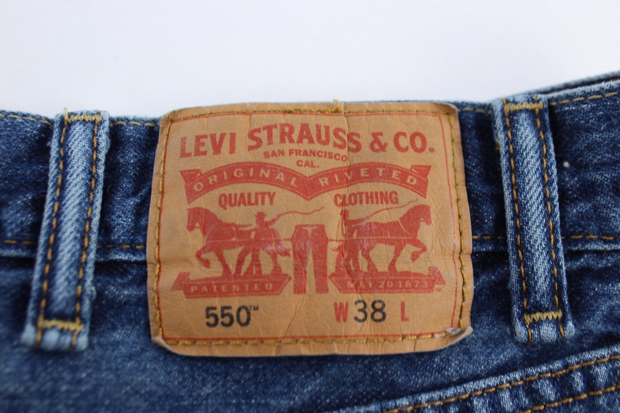 Levi's 550 Dark Wash Denim Shorts - Pants/Shorts - Thrifted Threads
