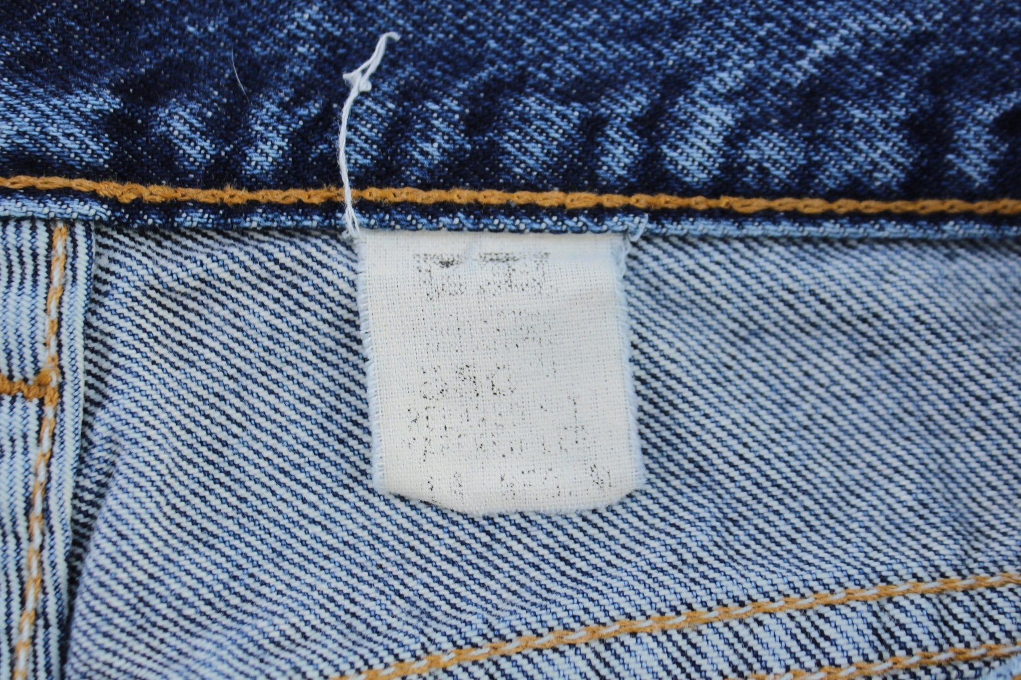 Levi's 550 Denim Jeans - ThriftedThreads.com