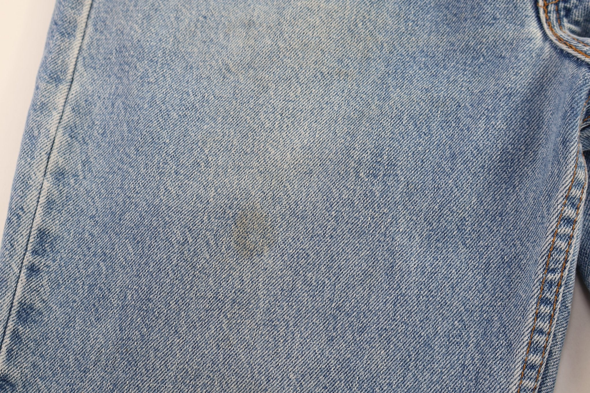 Levi's 550 Light Wash Denim Jeans - Pants - Thrifted Threads