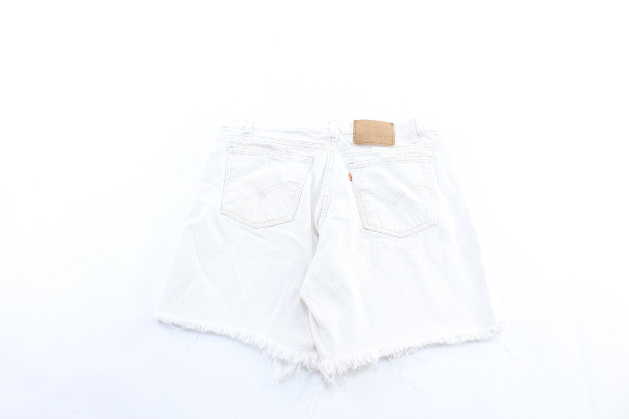 Levi's 550 White Denim Shorts - Pants/Shorts - Thrifted Threads