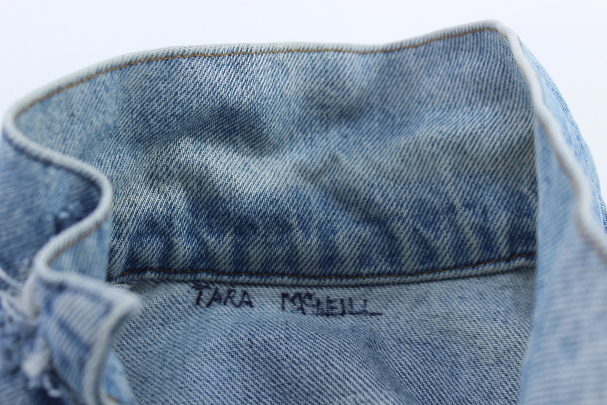 Levi's Light Wash Button Trucker Jacket - jacket - Thrifted Threads