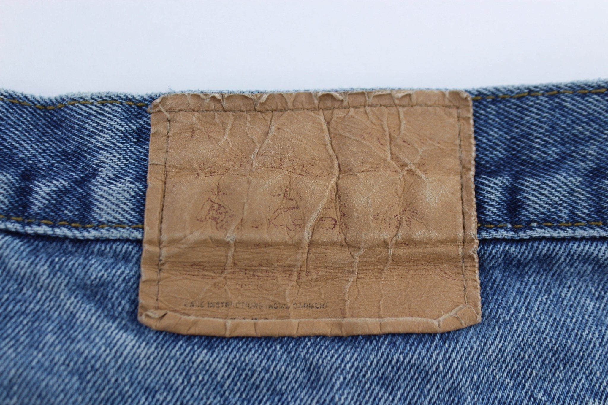 Levi's Light Wash Denim Jeans - Pants/Shorts - Thrifted Threads
