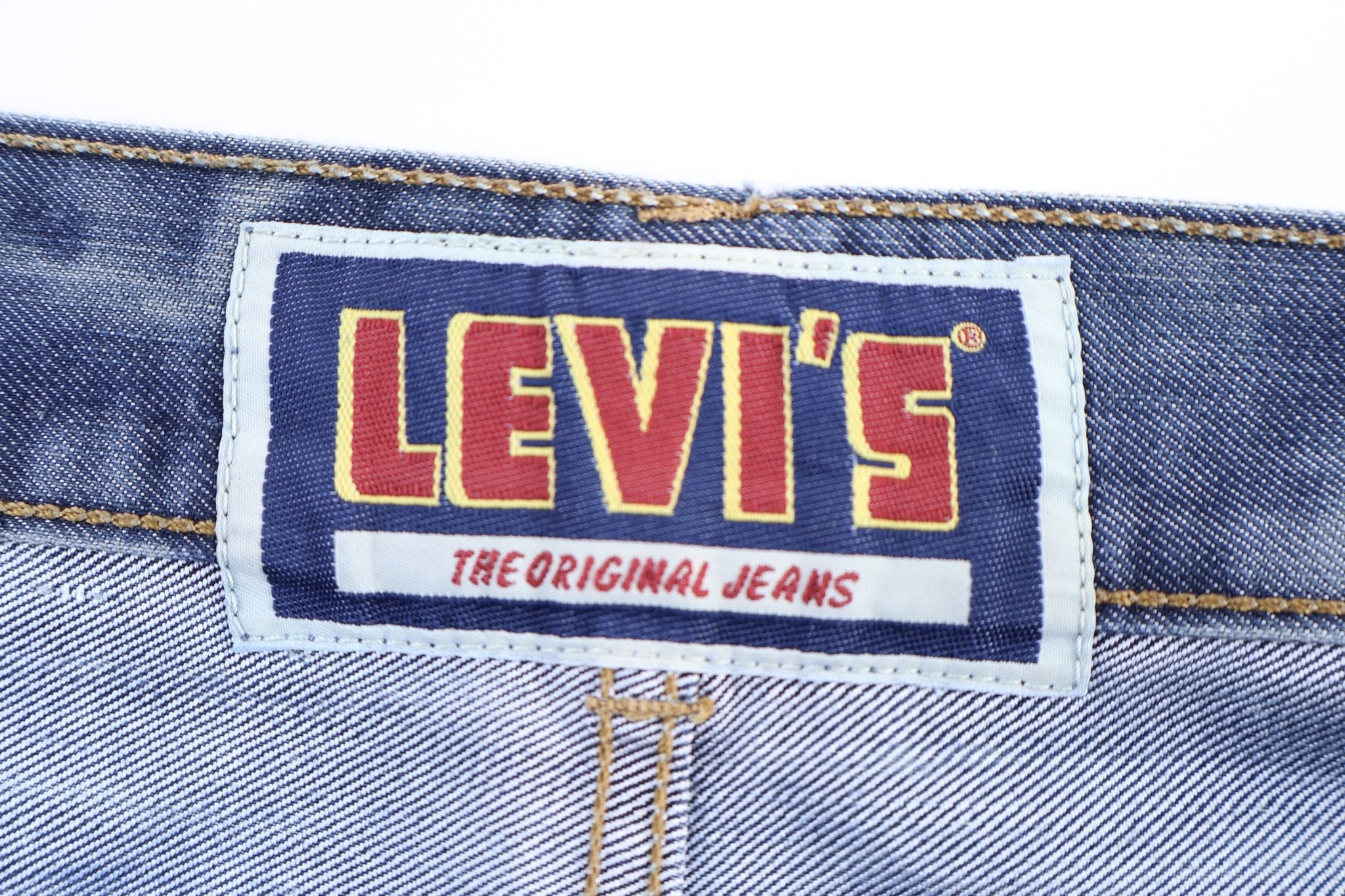 Levi's Medium Wash Denim Shorts - Pants/Shorts - Thrifted Threads