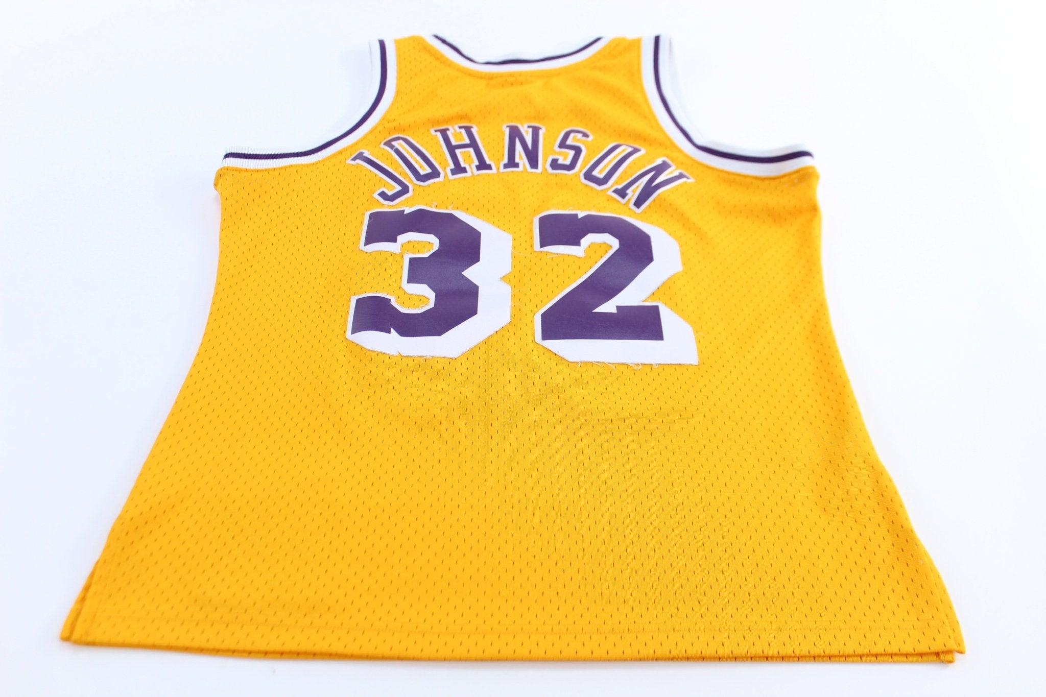 Los Angeles Lakers Magic Johnson 32 Basketball Jersey - ThriftedThreads.com