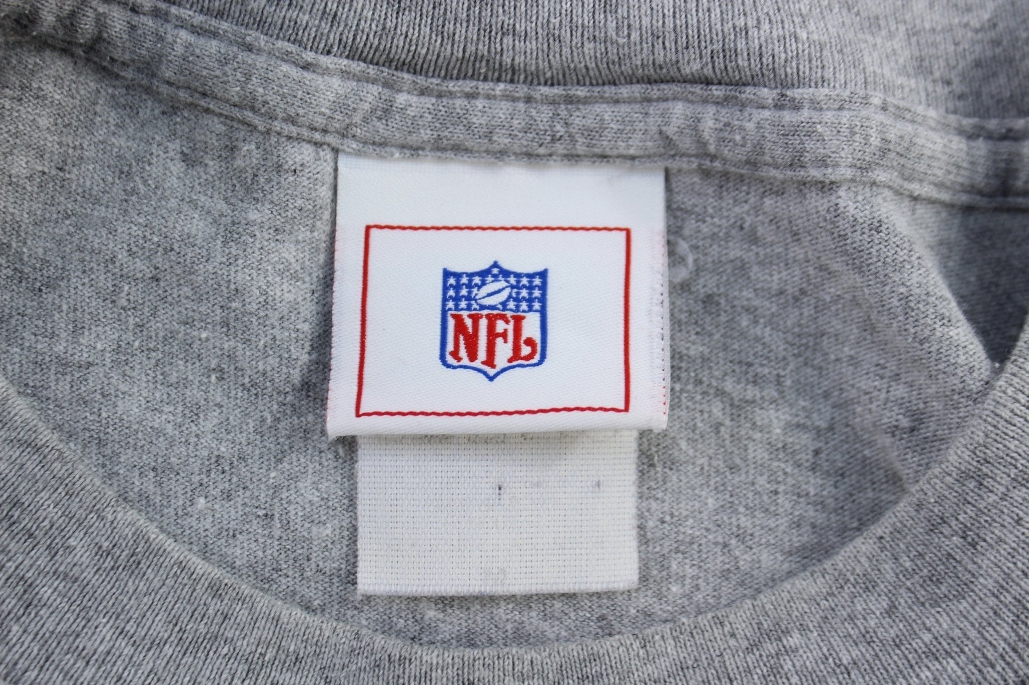 Minnesota Vikings Football T-shirt - Shirts & Tops - Thrifted Threads